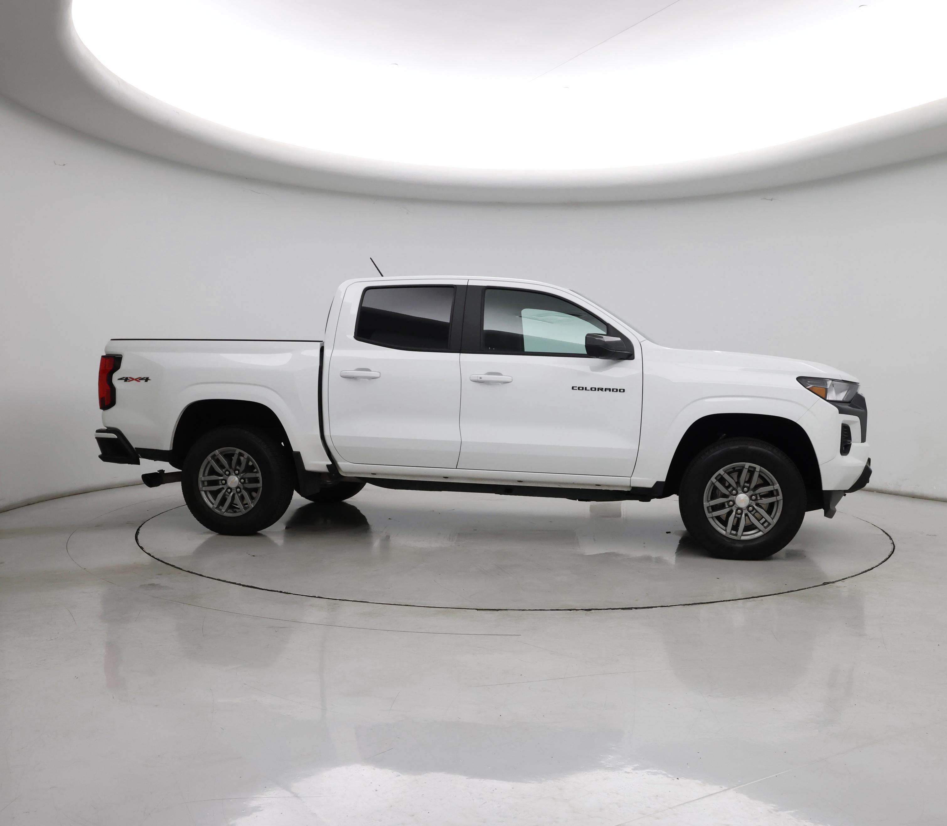 Thumbnail: 2024 Chevrolet Colorado - 7