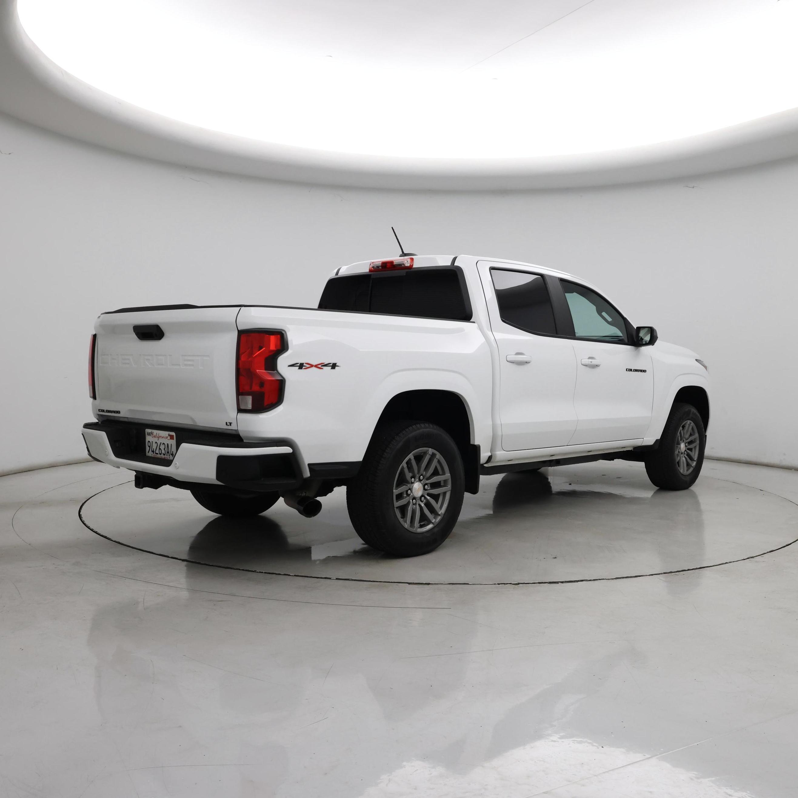 Thumbnail: 2024 Chevrolet Colorado - 8