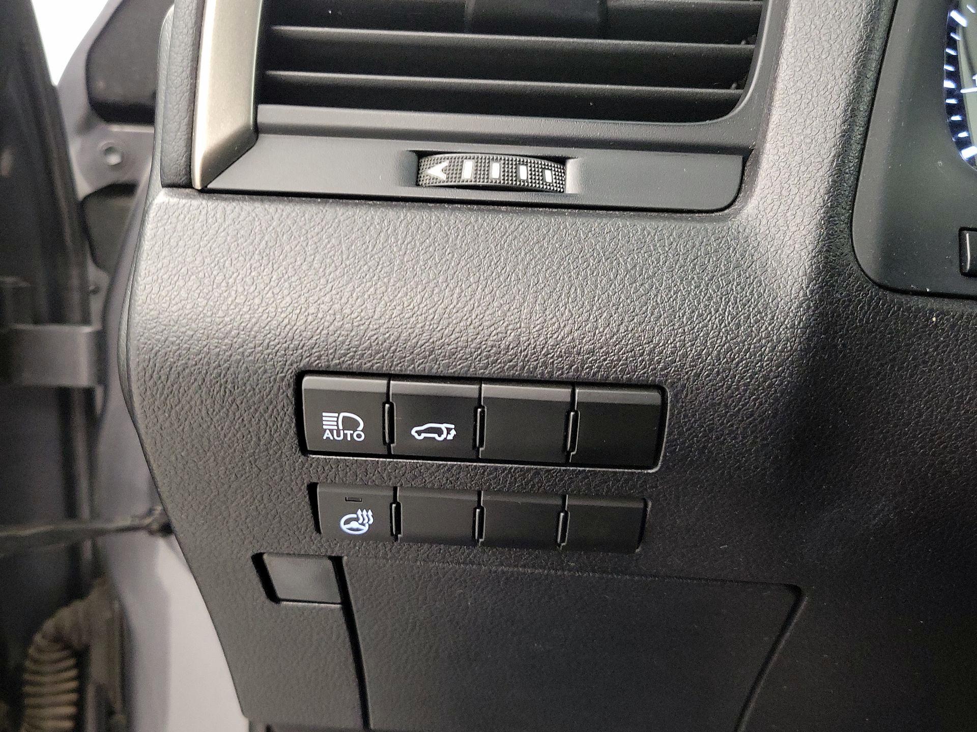 Thumbnail: 2016 Lexus RX - 13