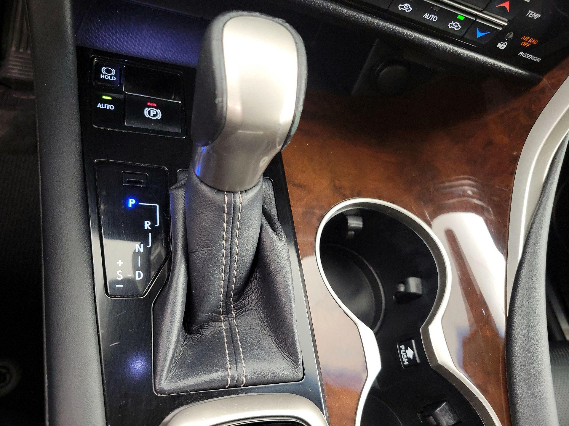 Thumbnail: 2016 Lexus RX - 18