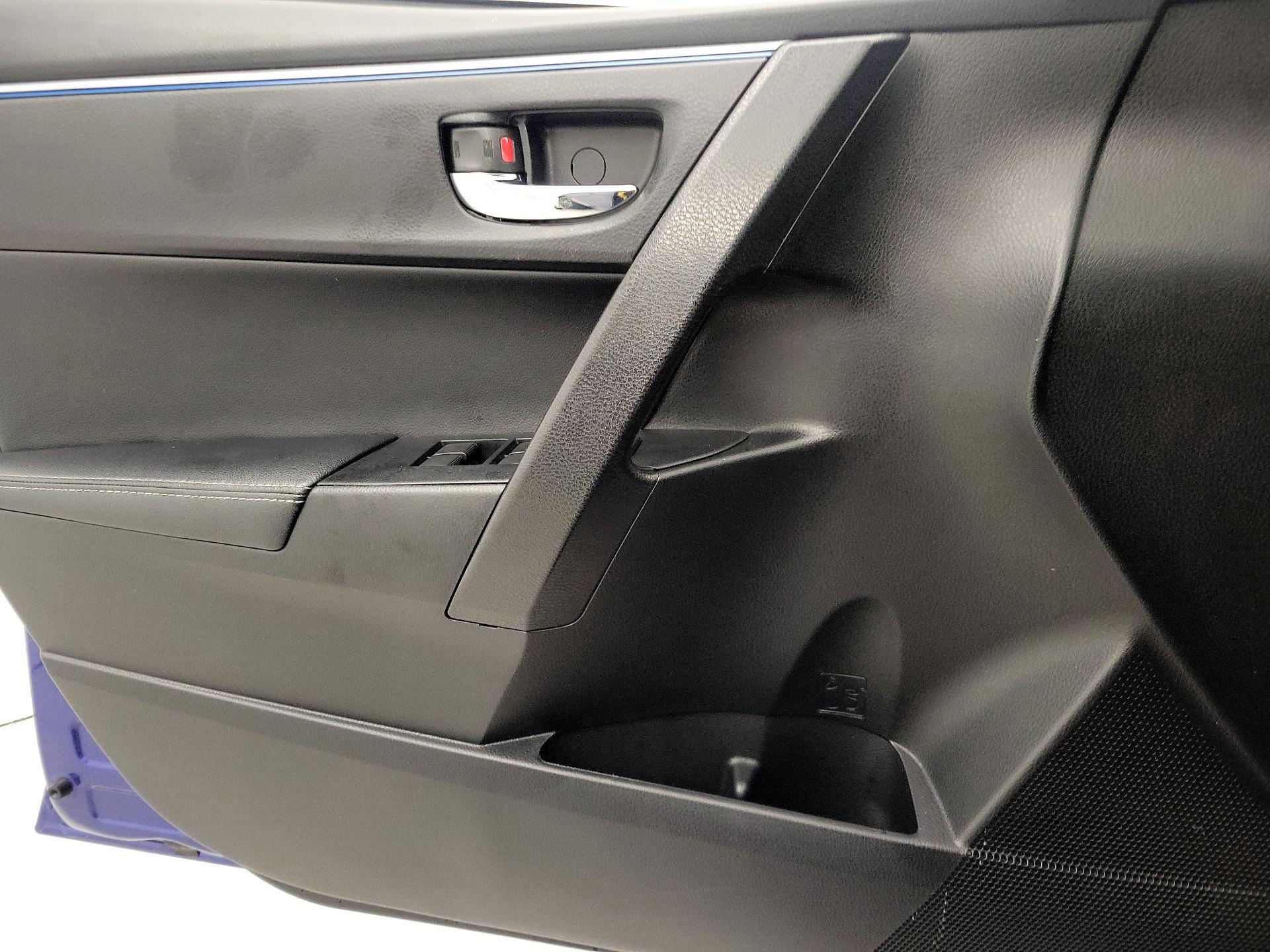 Thumbnail: 2016 Toyota Corolla - 12