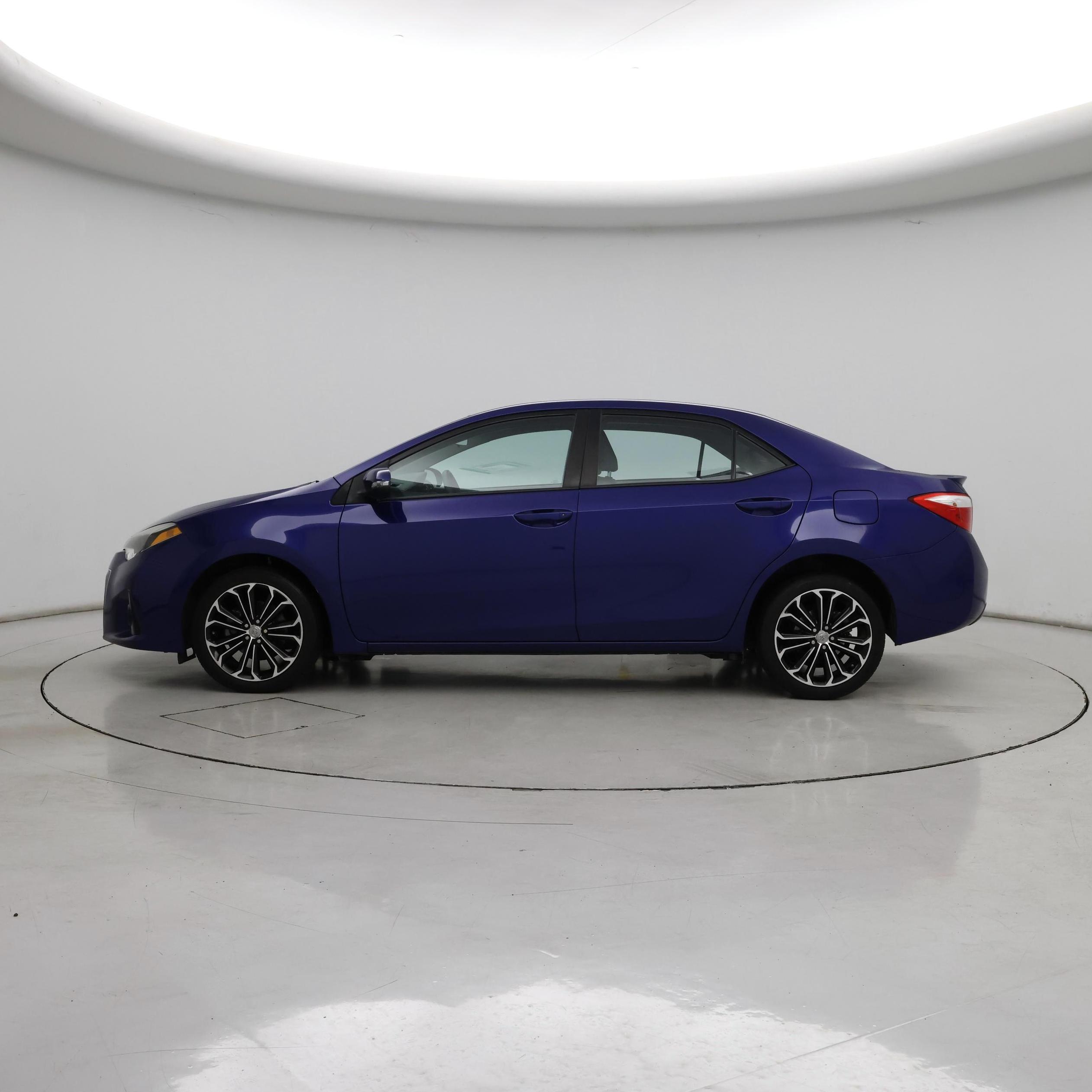 Thumbnail: 2016 Toyota Corolla - 3