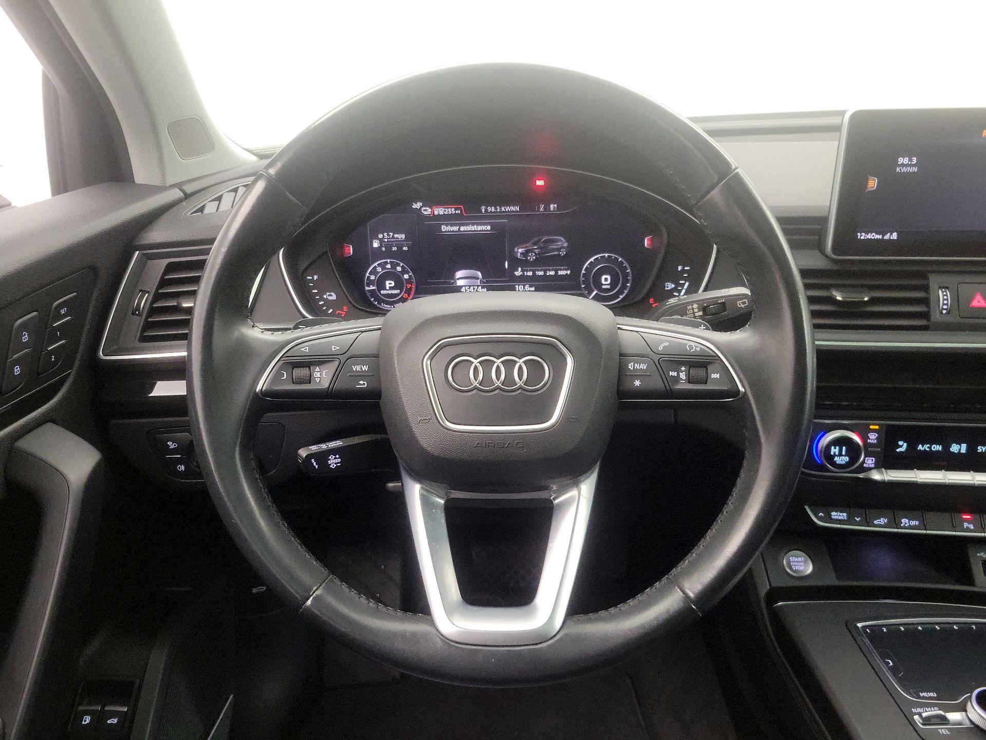 Thumbnail: 2020 Audi Q5 - 10