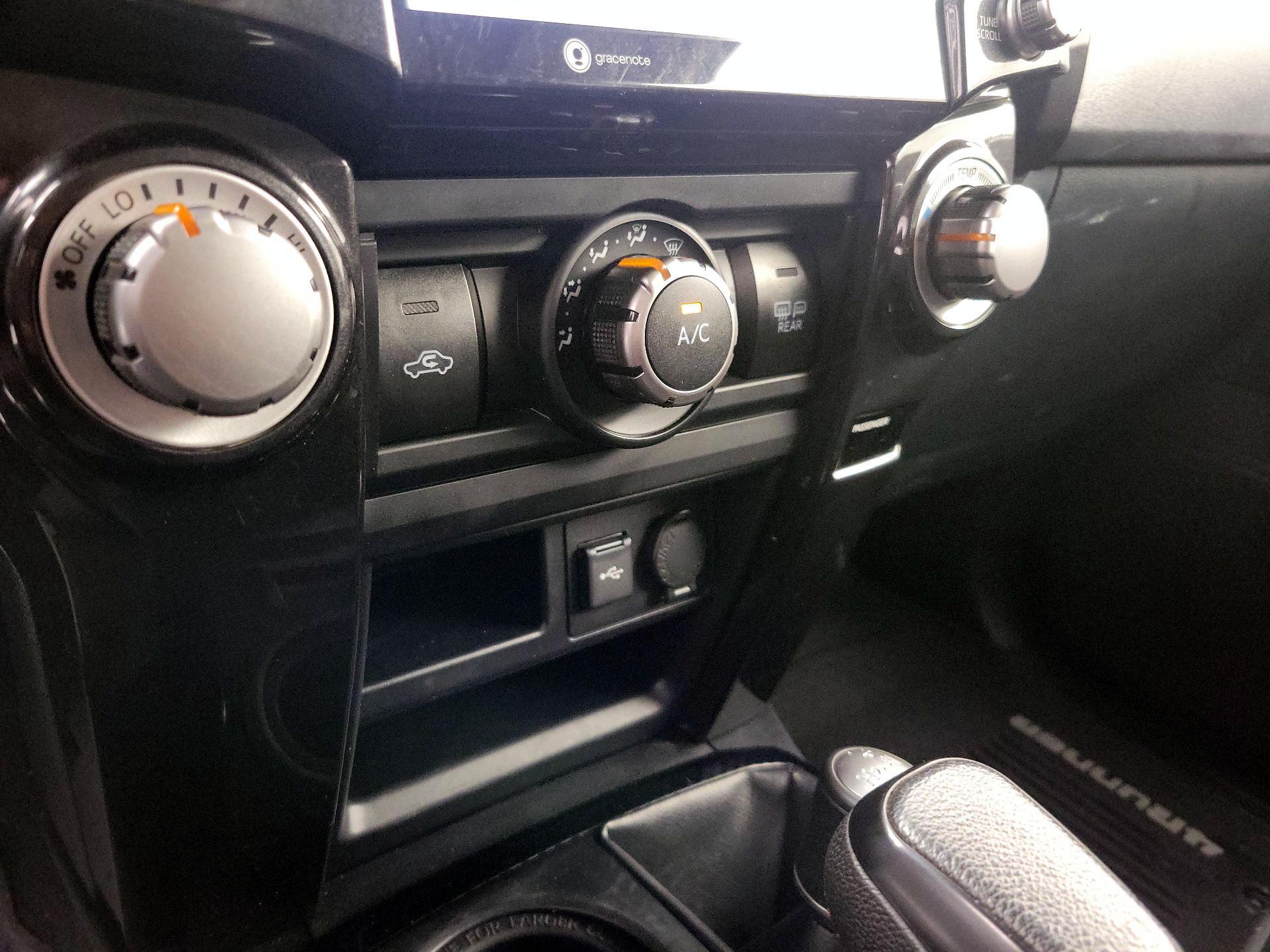 Thumbnail: 2021 Toyota 4Runner - 17