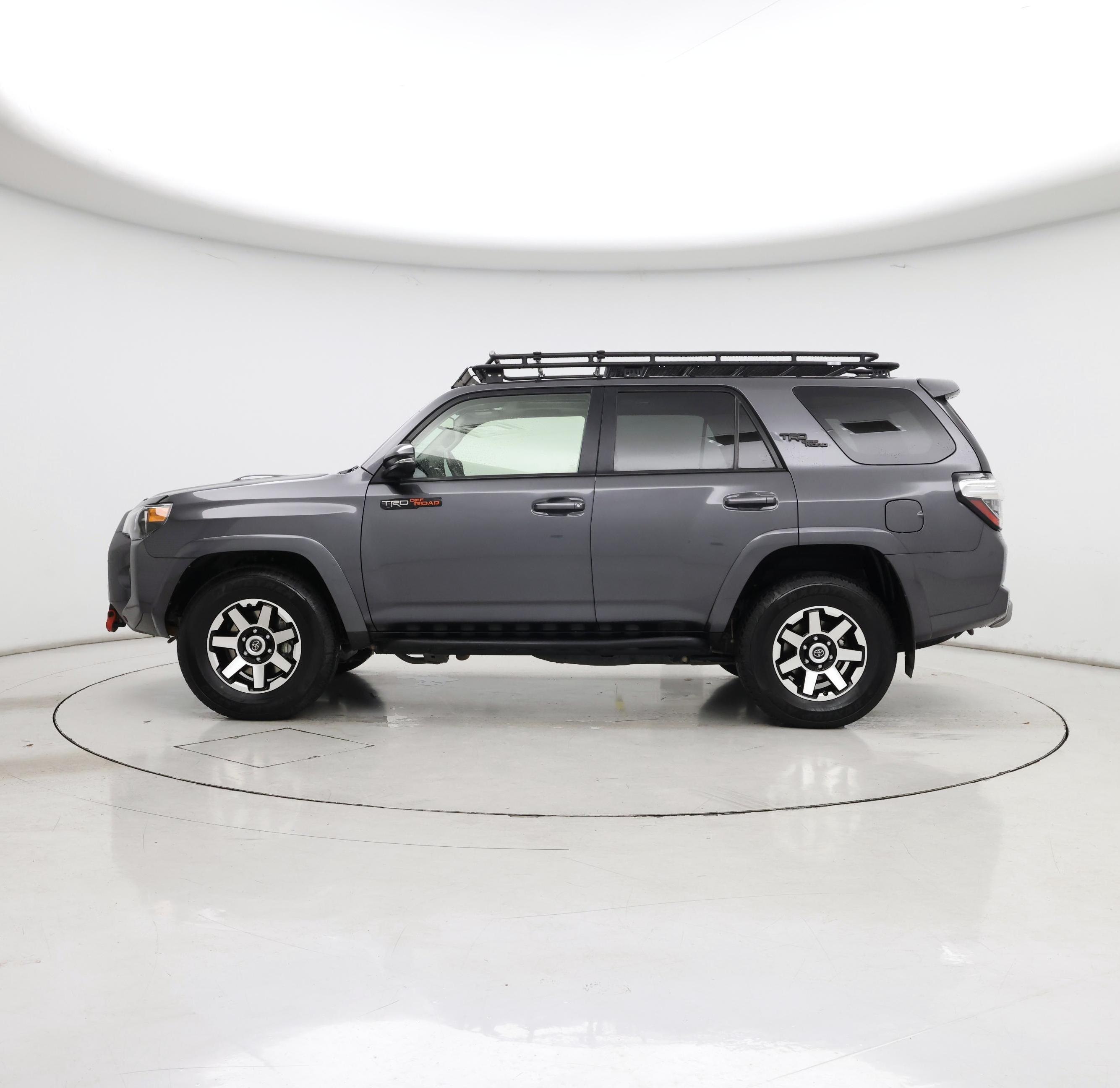 Thumbnail: 2021 Toyota 4Runner - 3