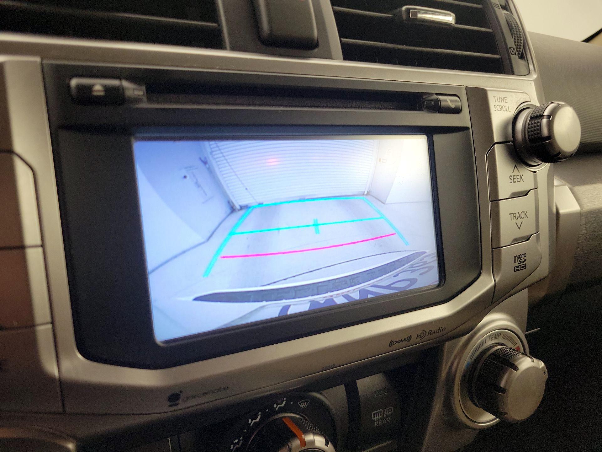 Thumbnail: 2016 Toyota 4Runner - 14