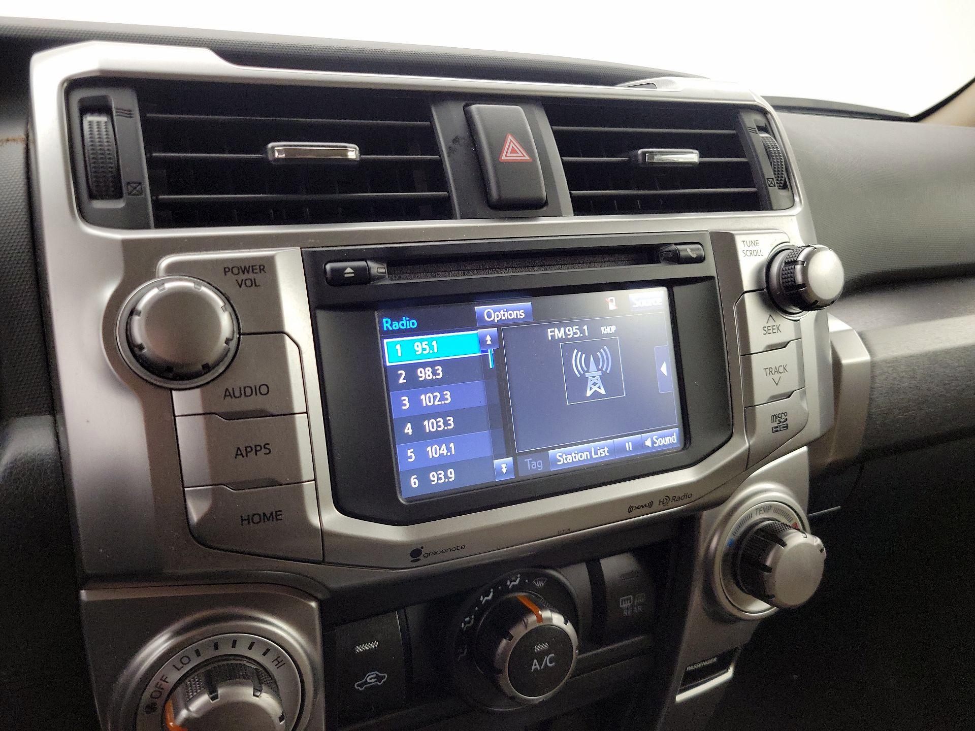 Thumbnail: 2016 Toyota 4Runner - 15