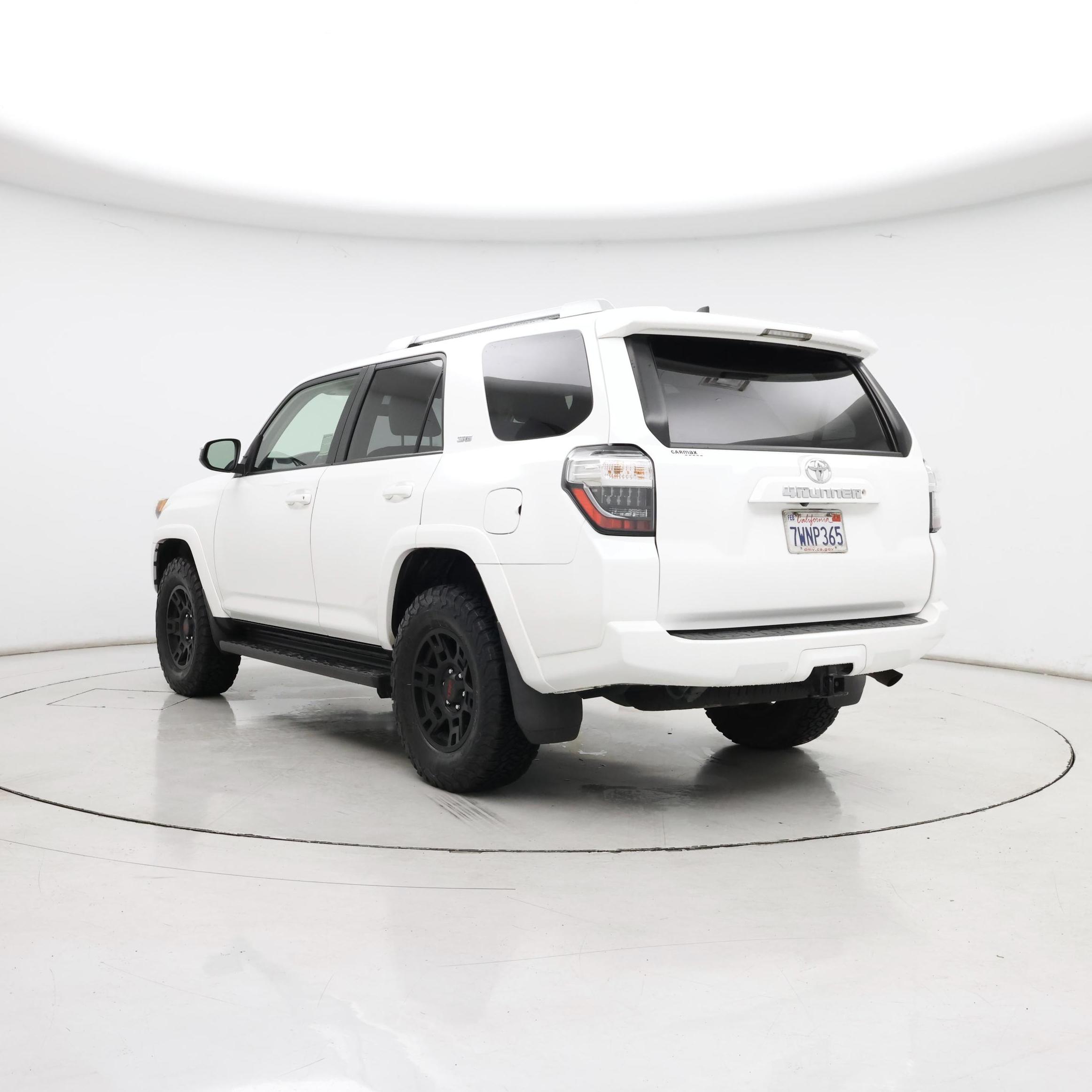 Thumbnail: 2016 Toyota 4Runner - 2