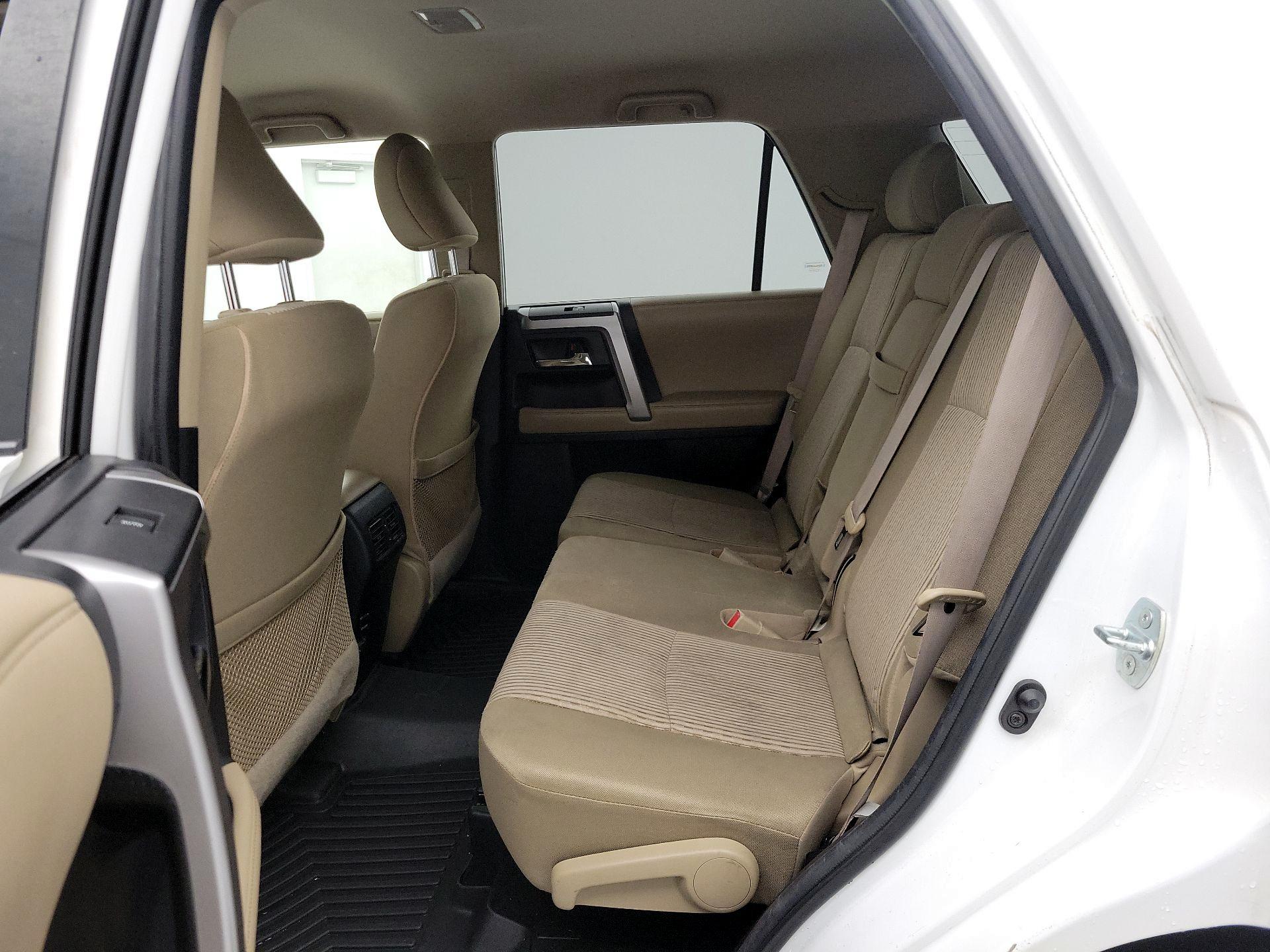 Thumbnail: 2016 Toyota 4Runner - 19