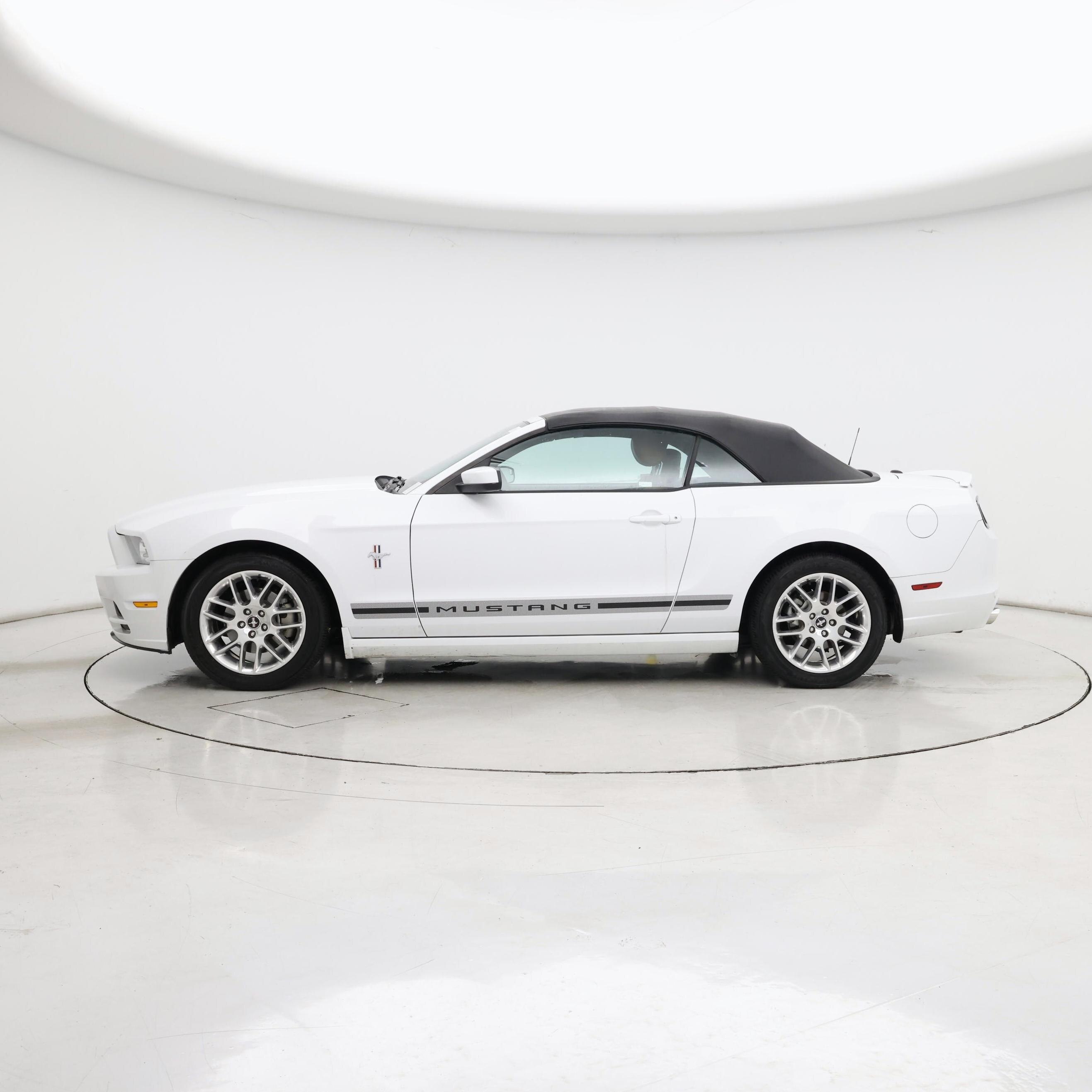 Thumbnail: 2014 Ford Mustang - 3