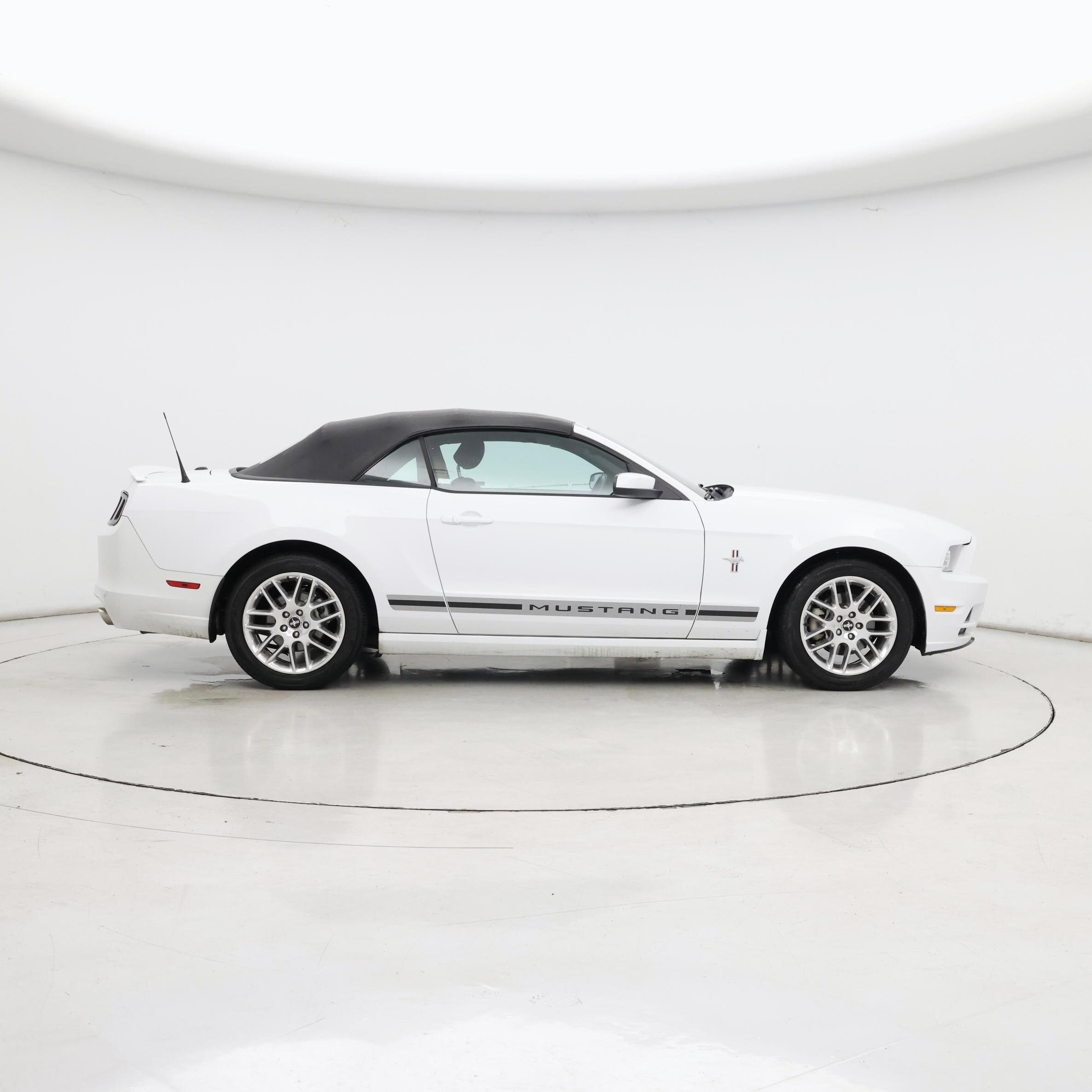 Thumbnail: 2014 Ford Mustang - 7