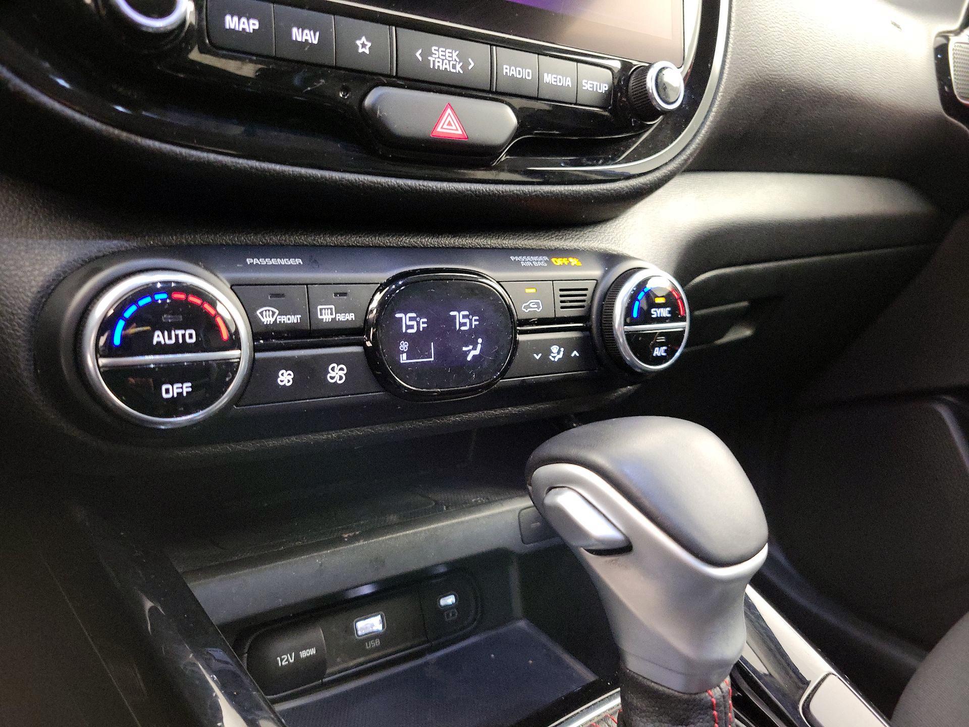 Thumbnail: 2023 Kia Soul - 17