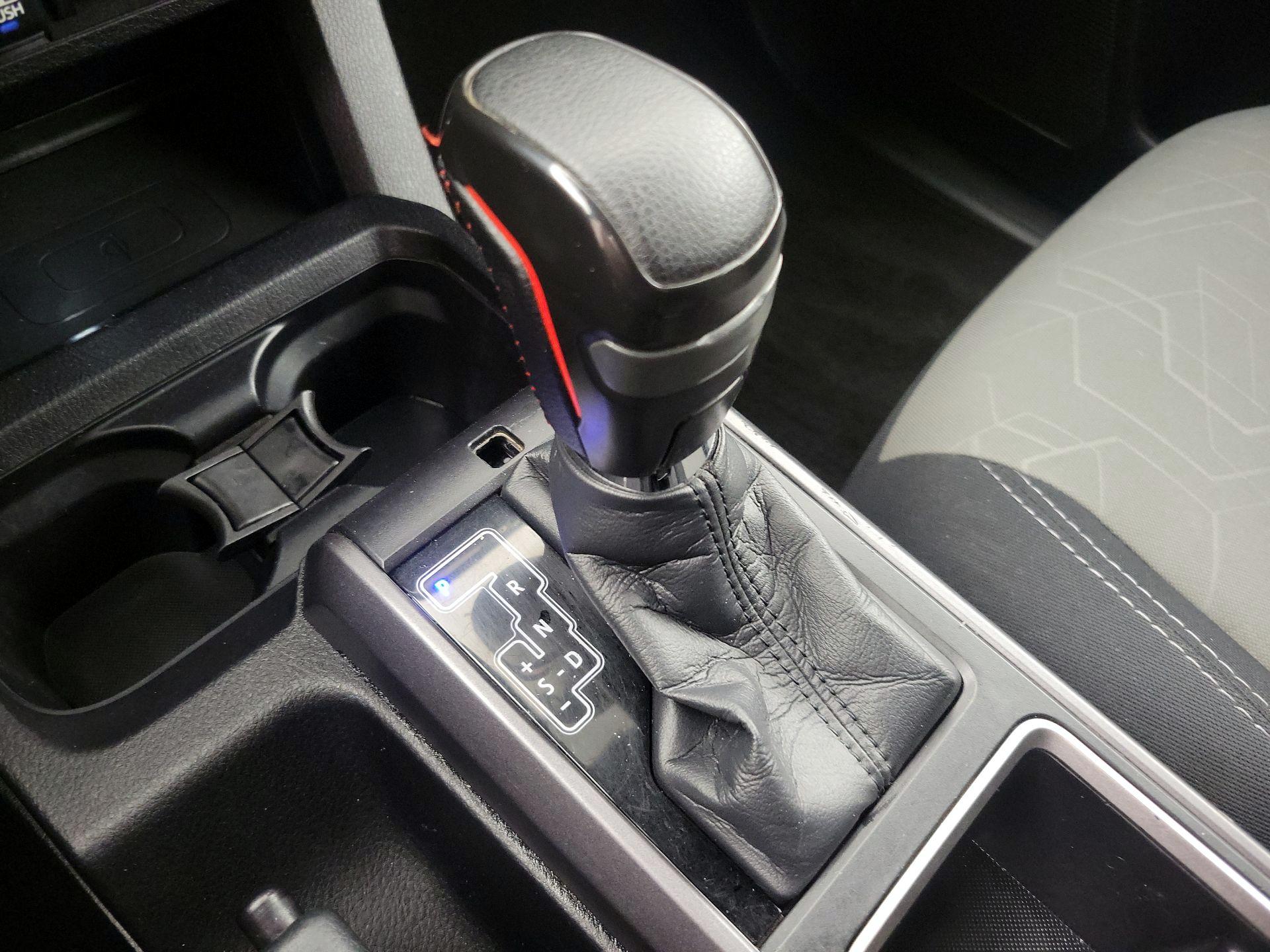 Thumbnail: 2022 Toyota Tacoma - 17