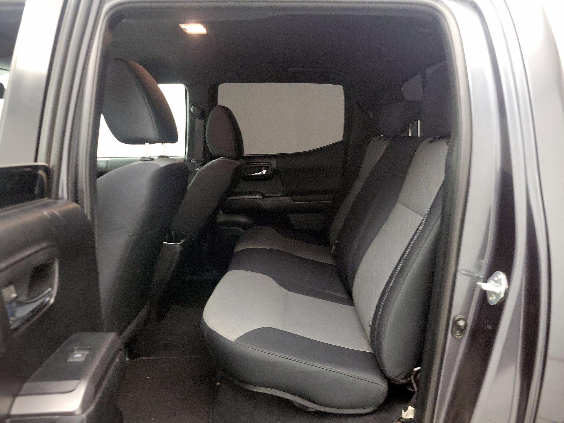 Thumbnail: 2022 Toyota Tacoma - 19