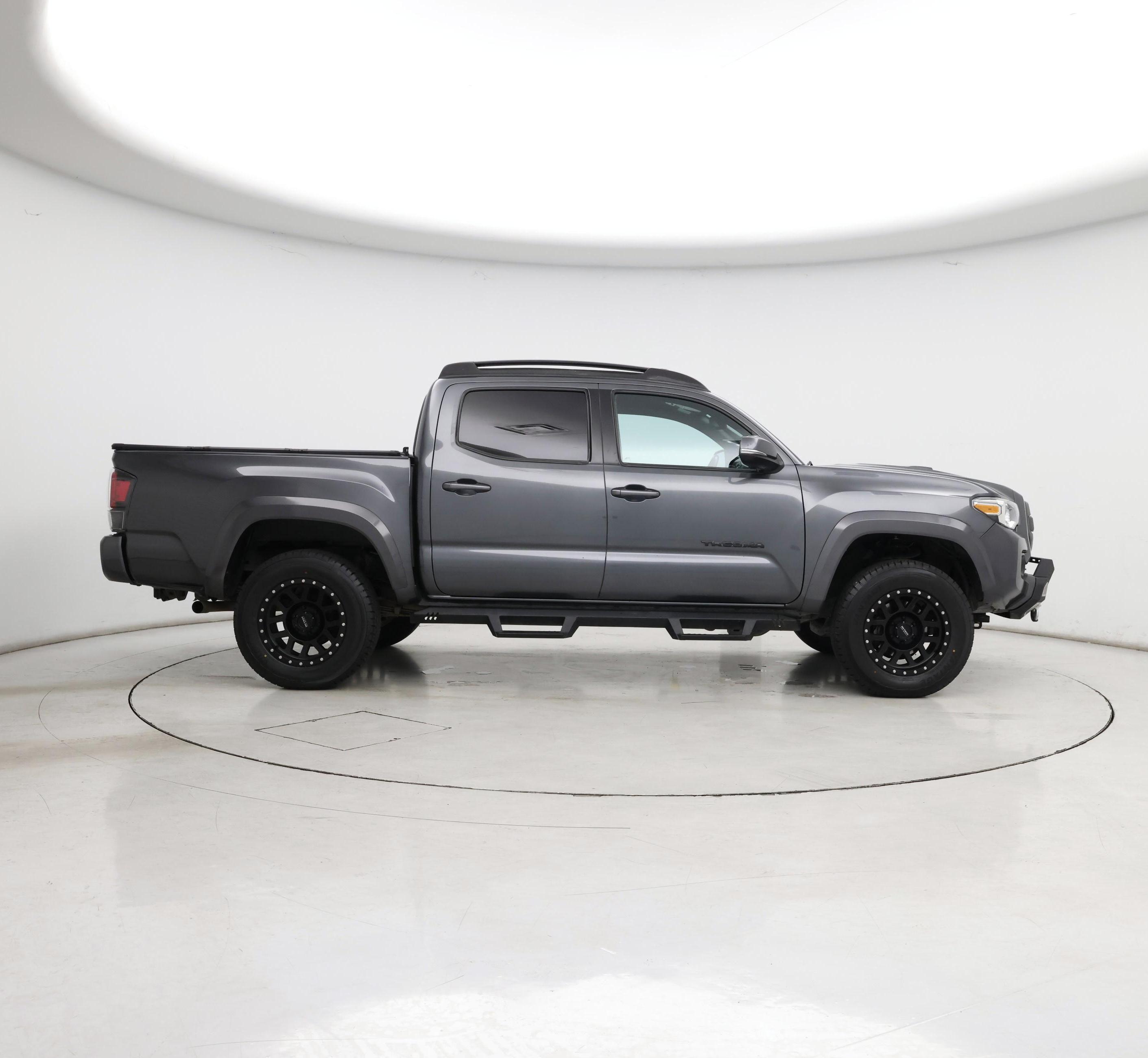 Thumbnail: 2022 Toyota Tacoma - 7