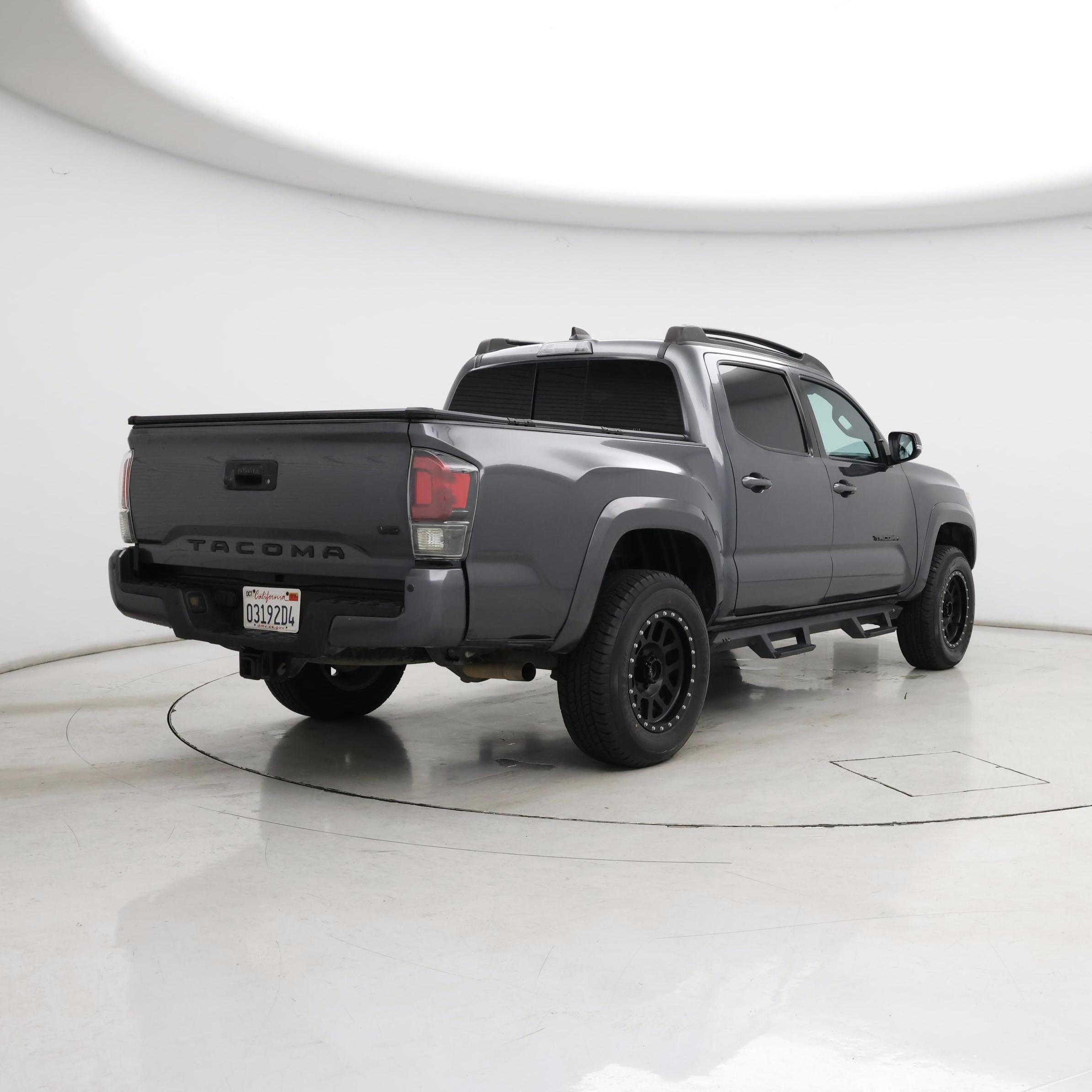 Thumbnail: 2022 Toyota Tacoma - 8