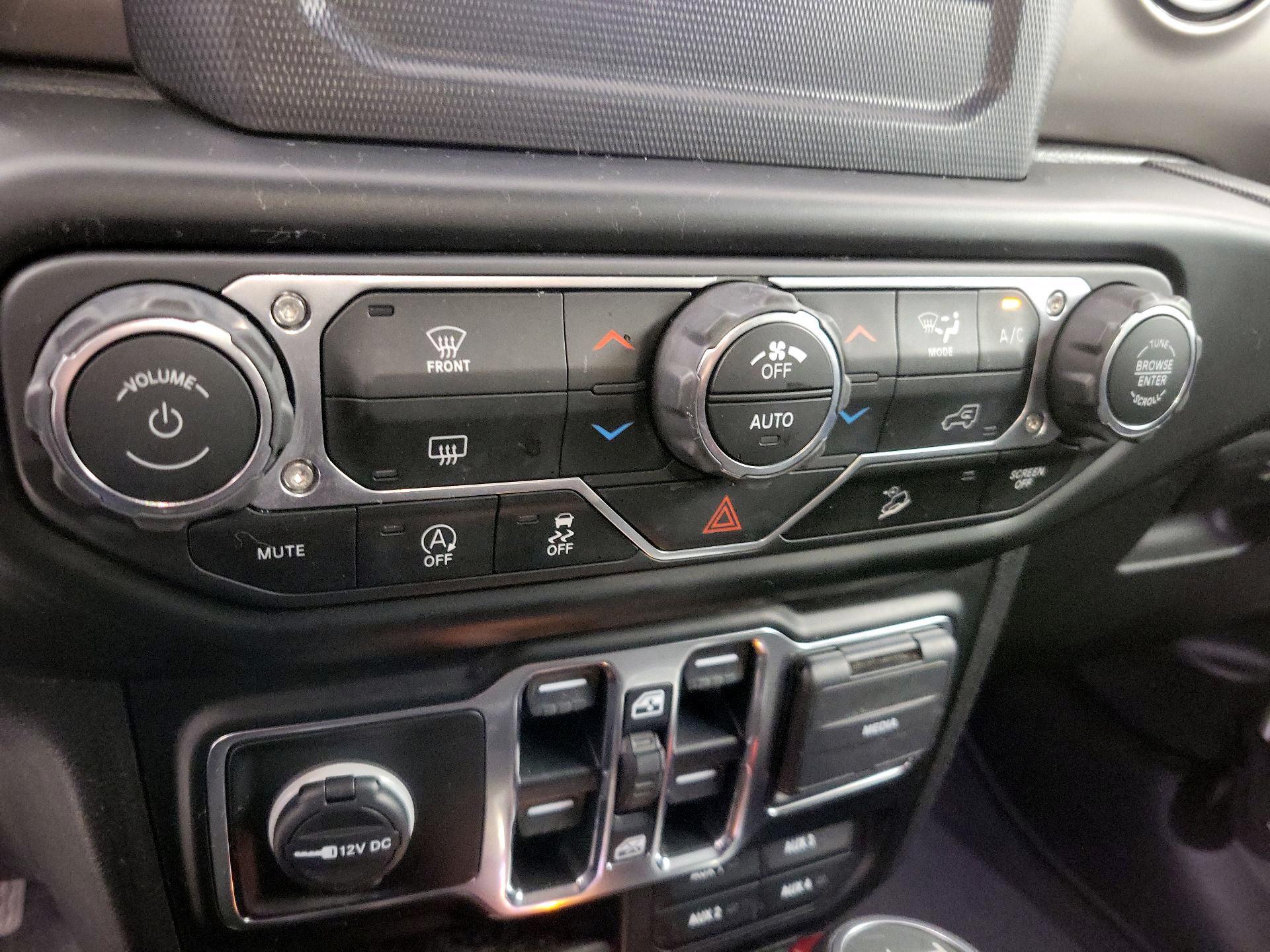 Thumbnail: 2021 Jeep Wrangler - 16