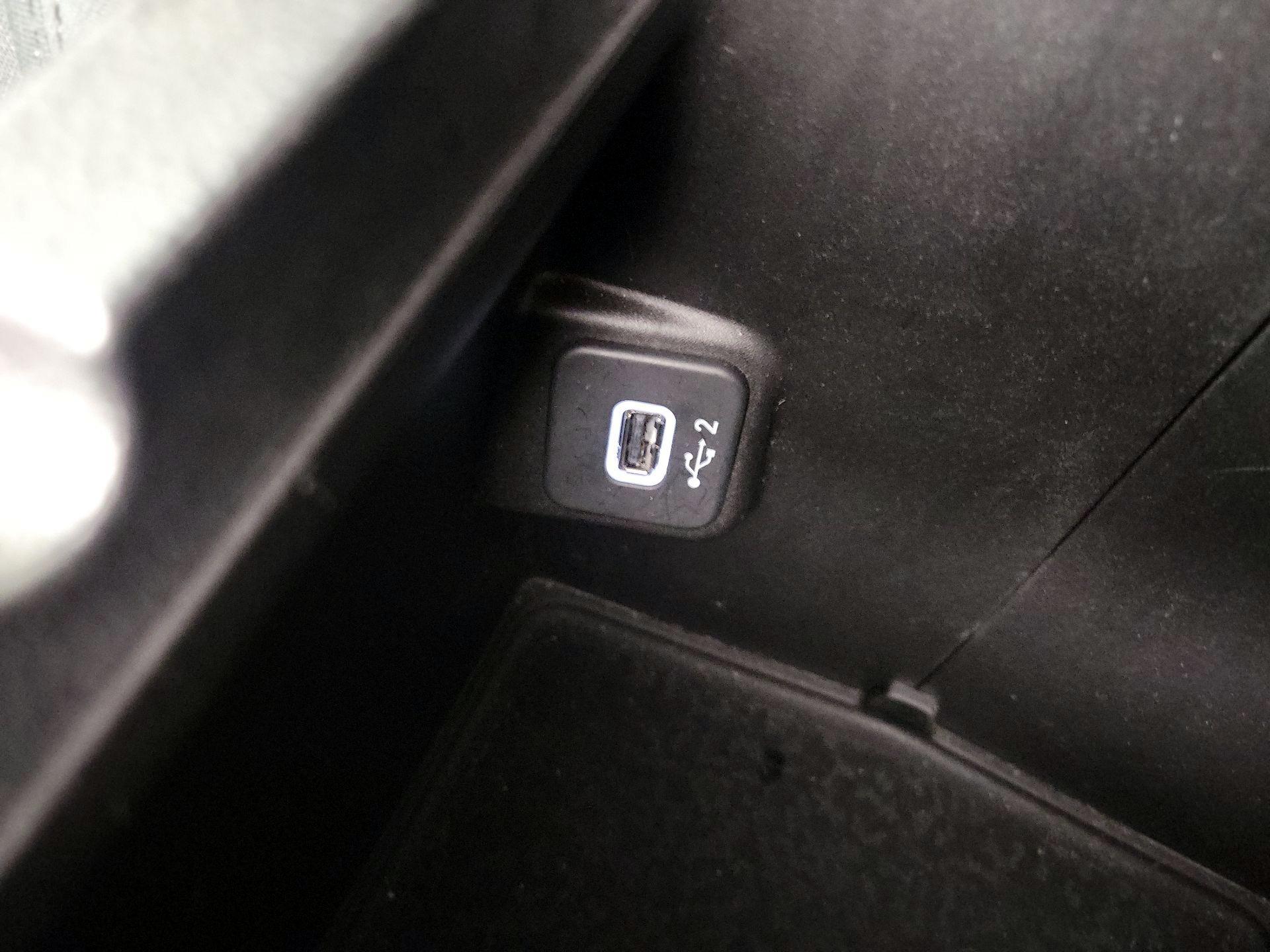 Thumbnail: 2021 Jeep Wrangler - 18