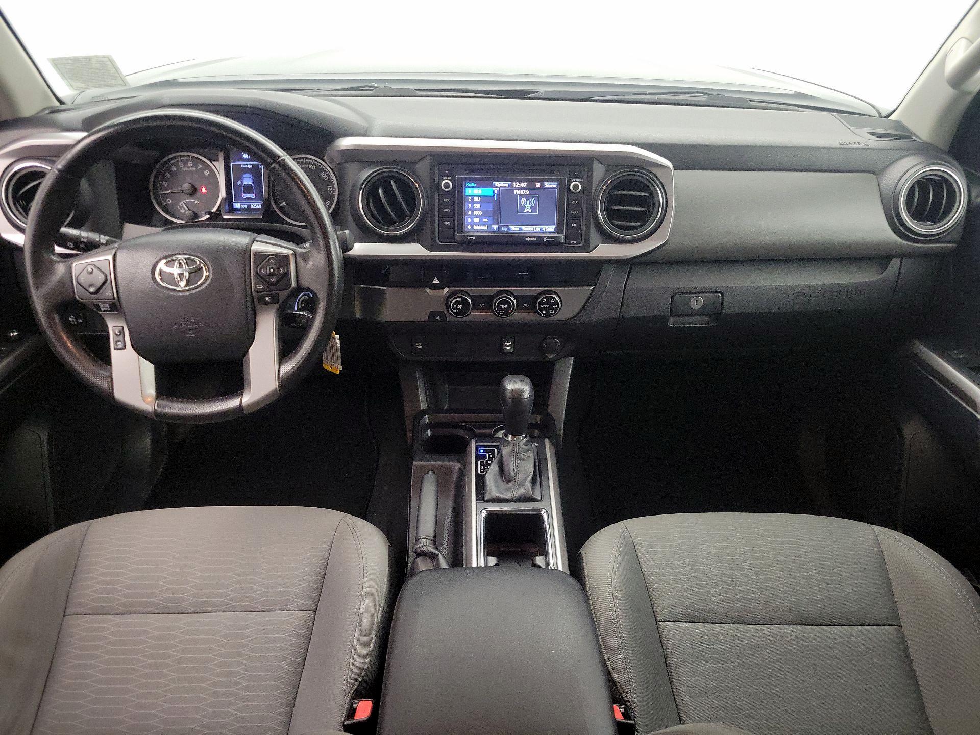 Thumbnail: 2016 Toyota Tacoma - 9