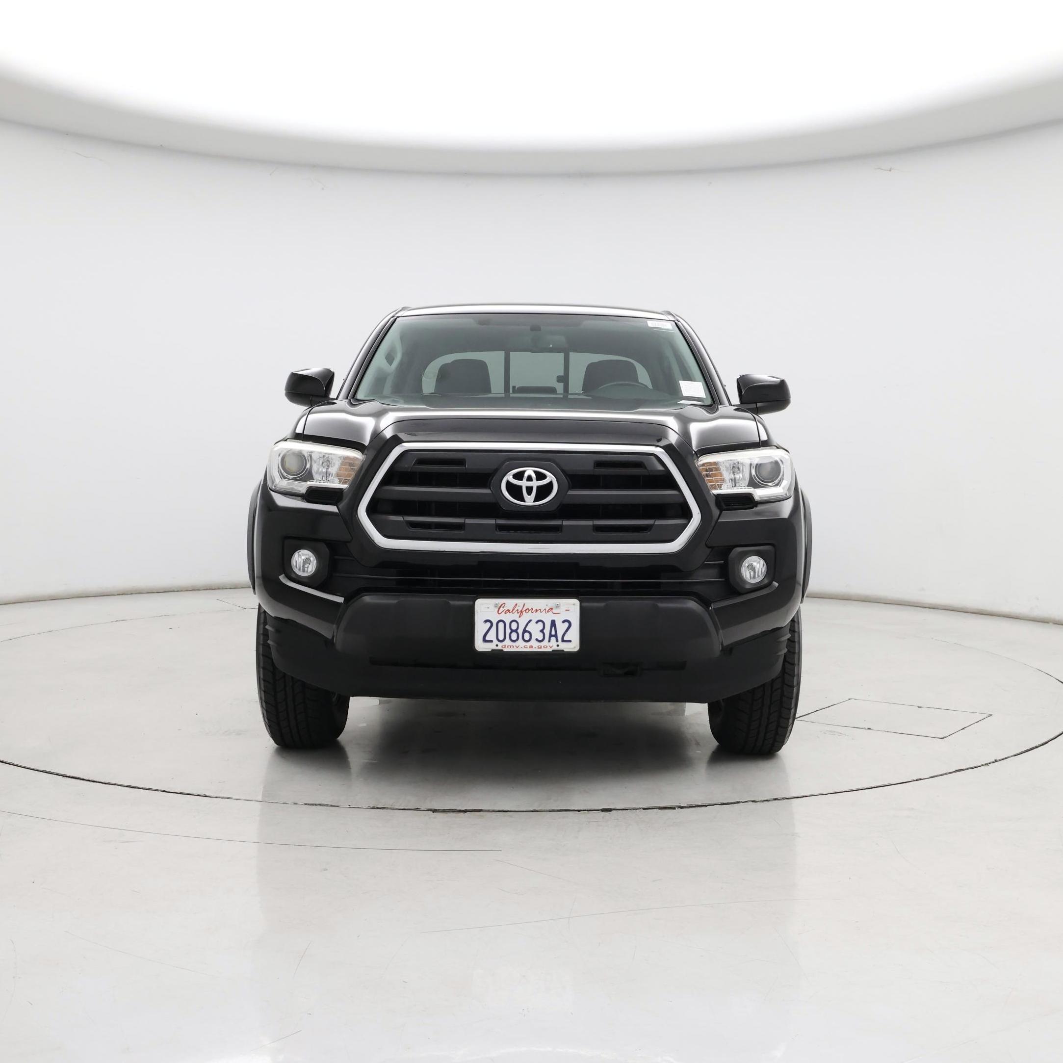 Thumbnail: 2016 Toyota Tacoma - 5