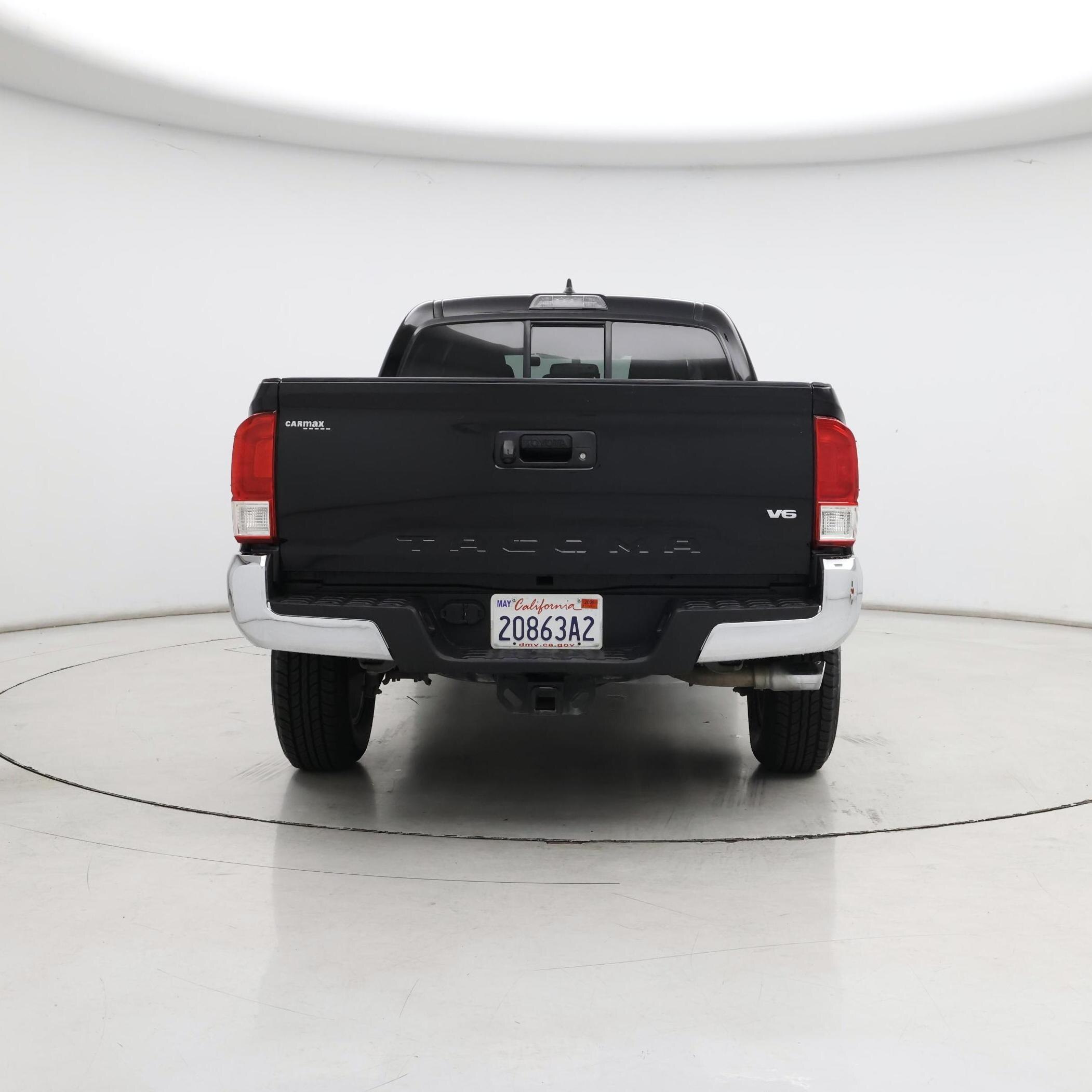 Thumbnail: 2016 Toyota Tacoma - 6