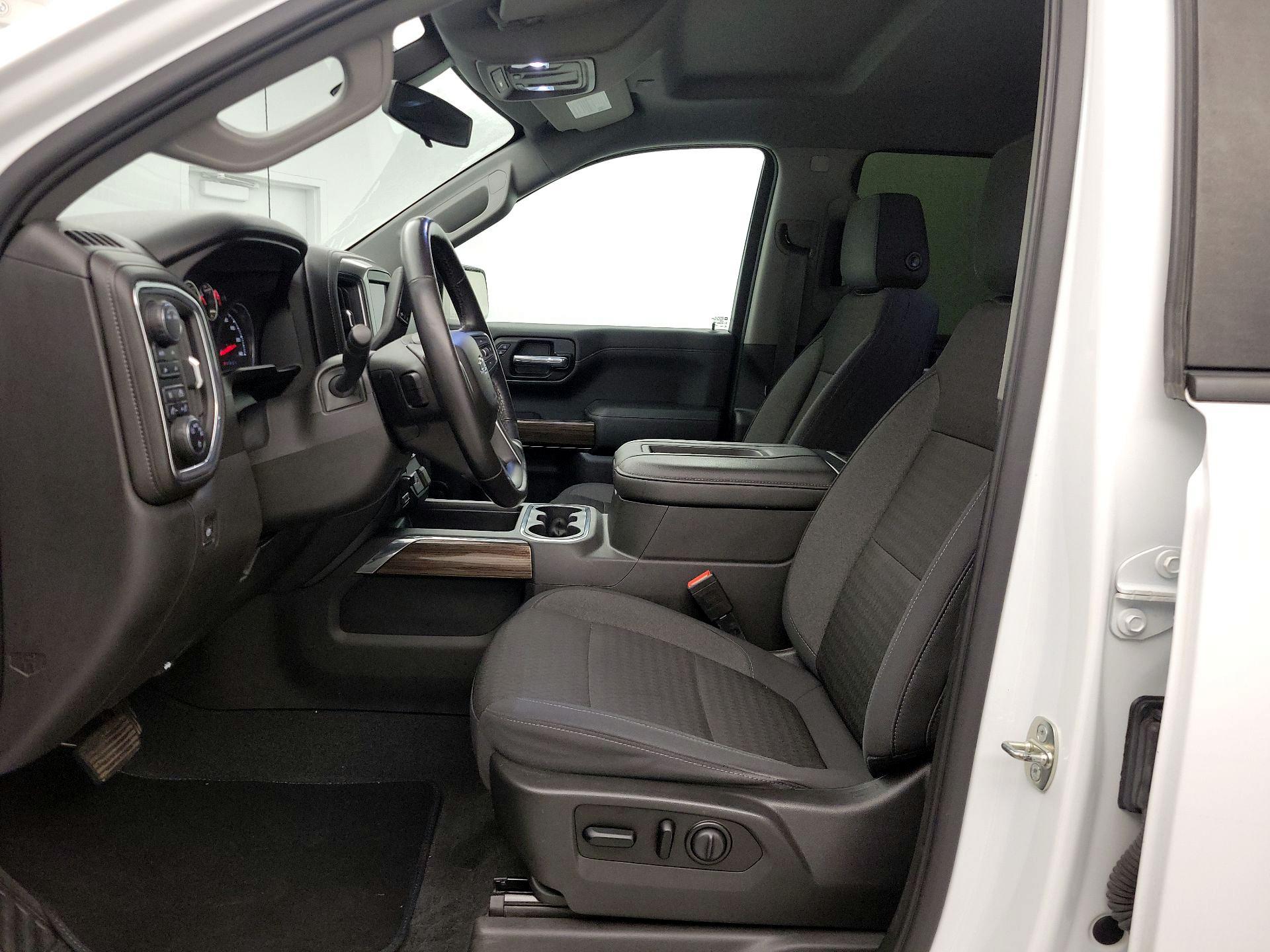 Thumbnail: 2020 Chevrolet Silverado 1500 - 11