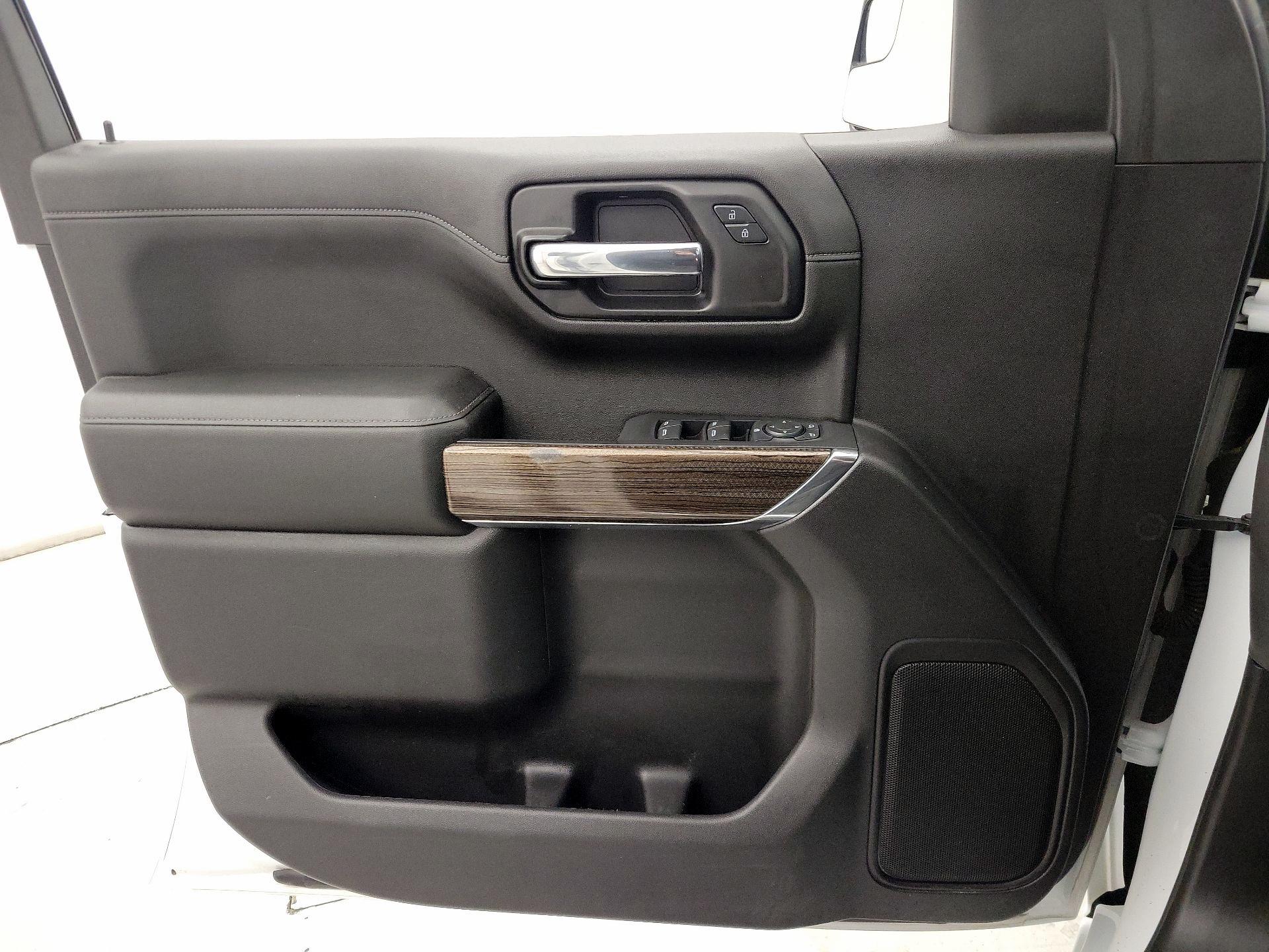 Thumbnail: 2020 Chevrolet Silverado 1500 - 12