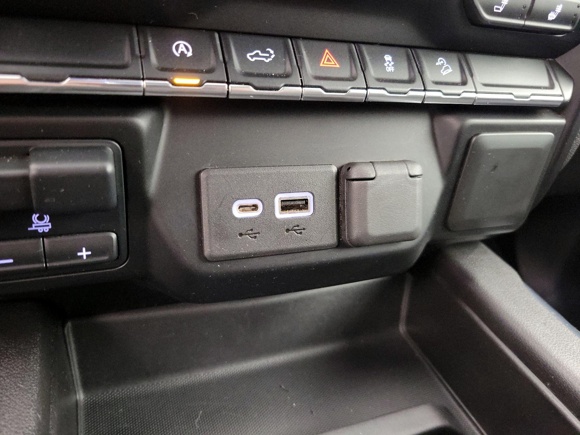 Thumbnail: 2020 Chevrolet Silverado 1500 - 18