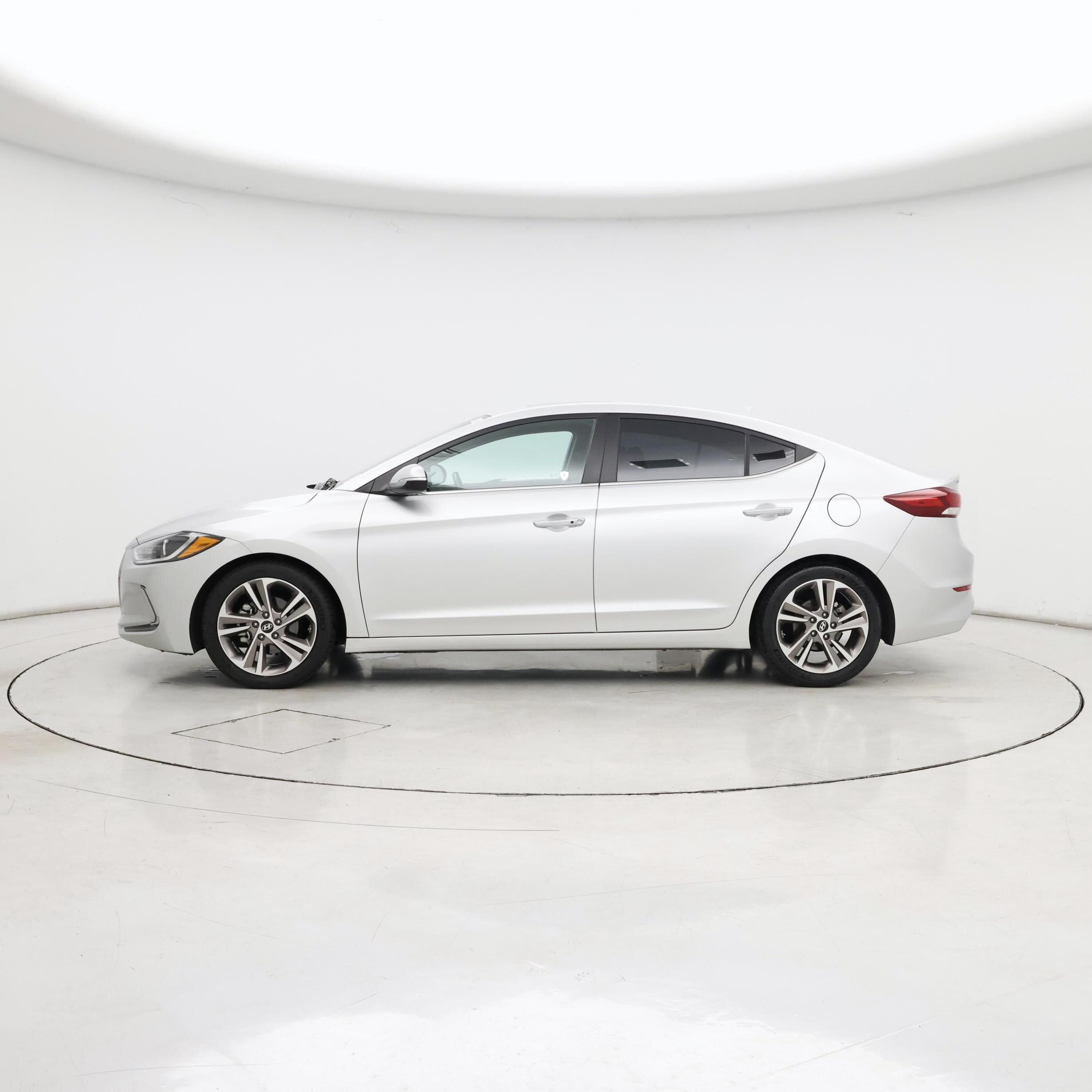 Thumbnail: 2017 Hyundai Elantra - 3