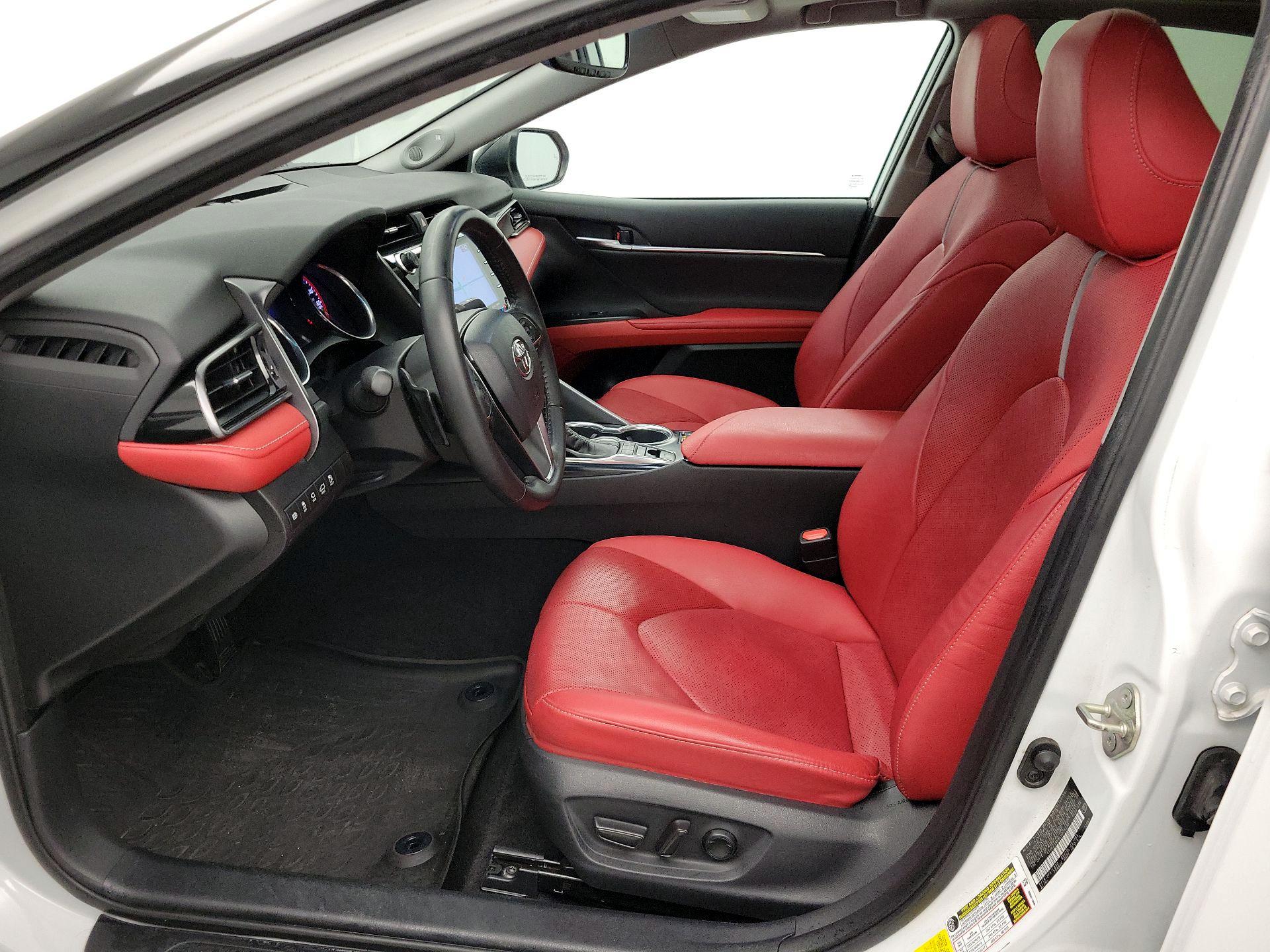 Thumbnail: 2020 Toyota Camry - 11