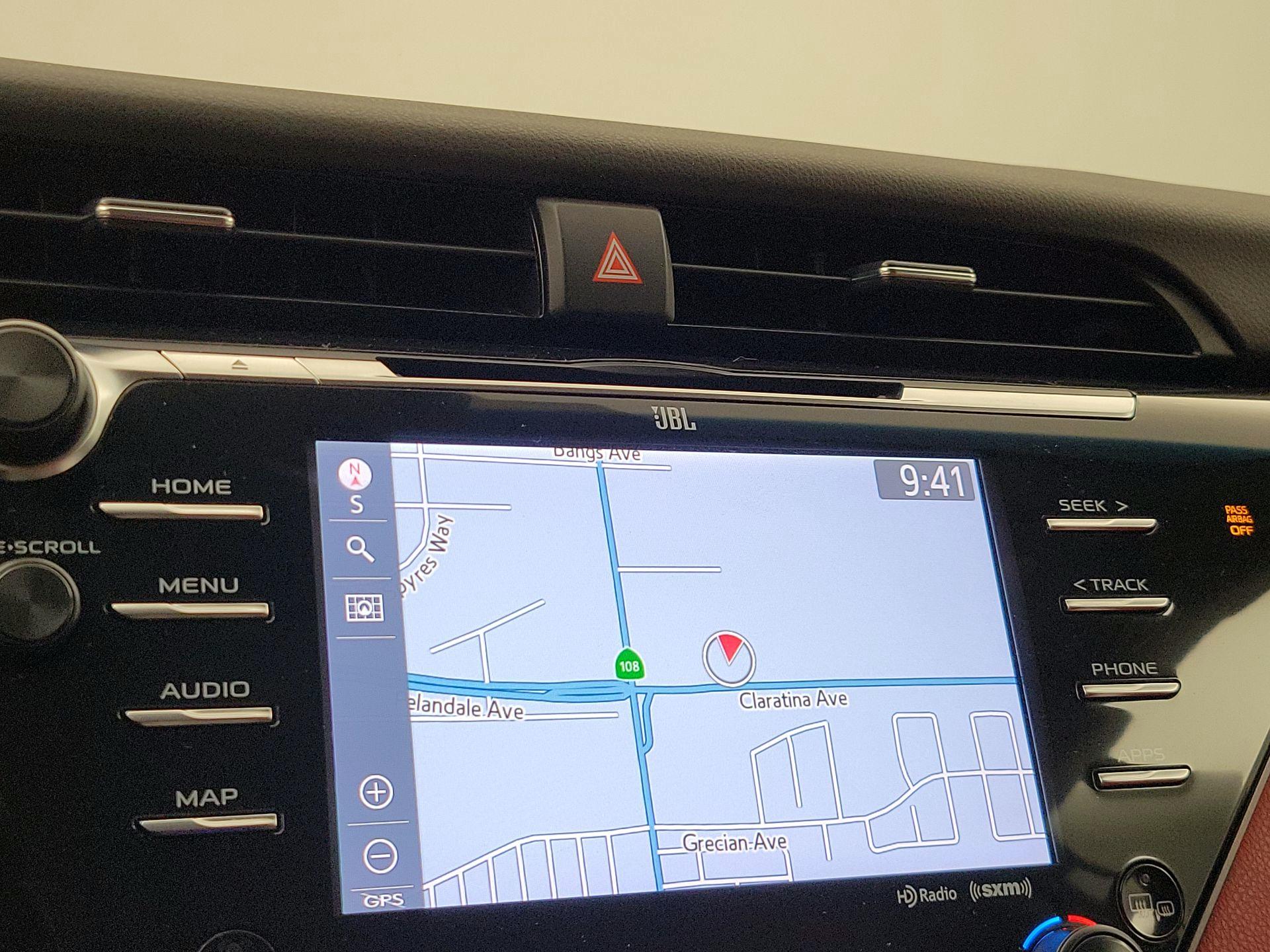 Thumbnail: 2020 Toyota Camry - 14