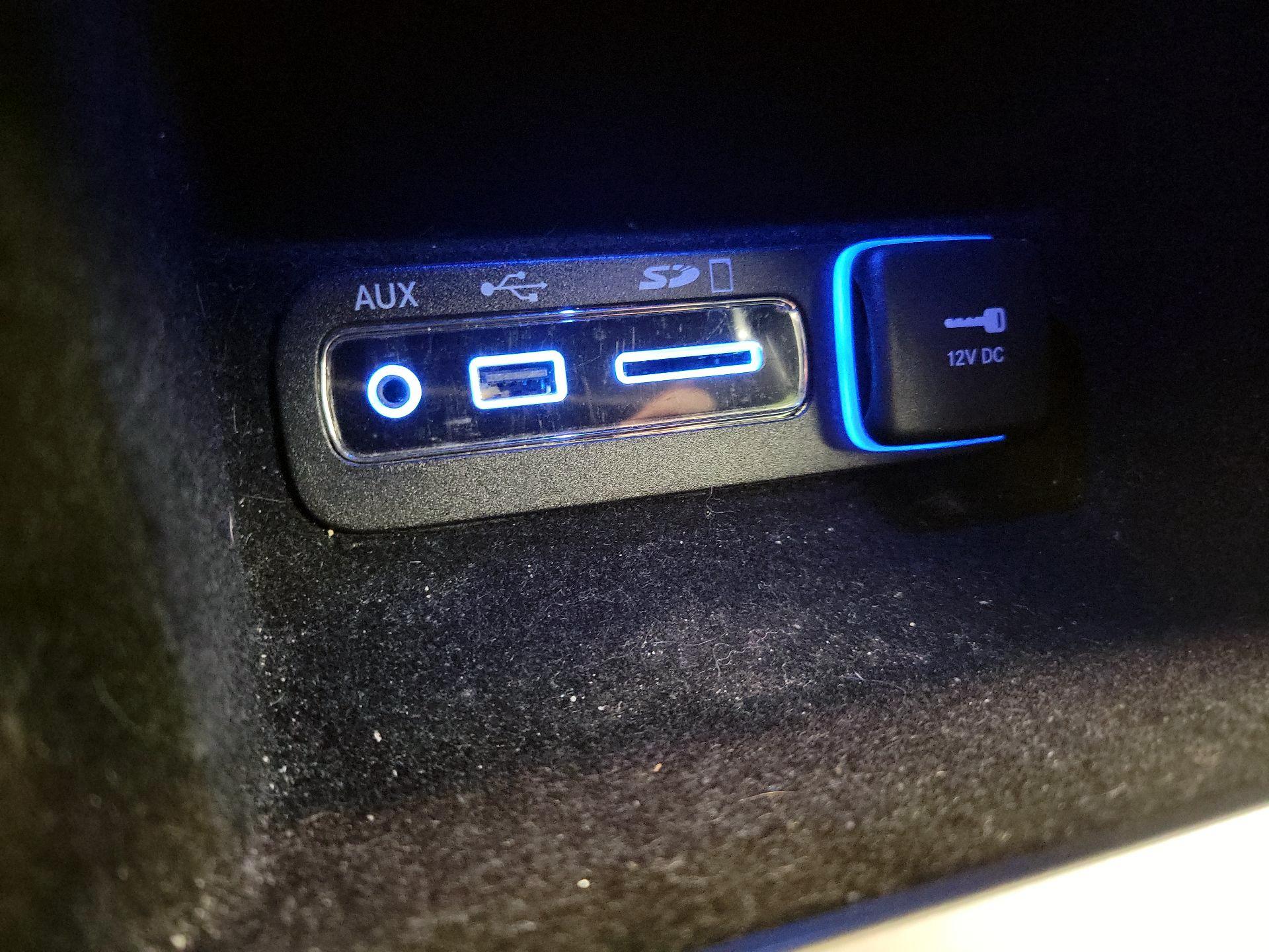 Thumbnail: 2017 Jeep Grand Cherokee - 19