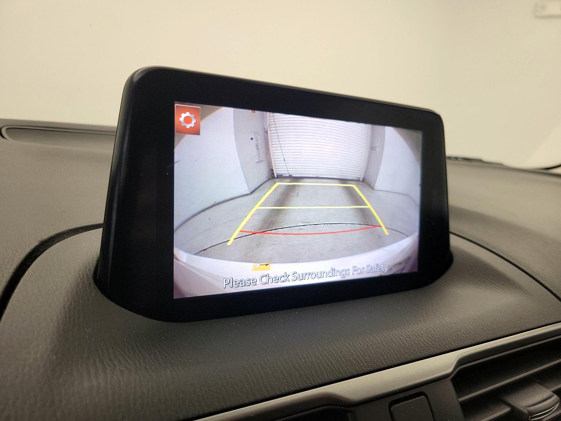 Thumbnail: 2017 Mazda Mazda3 - 14