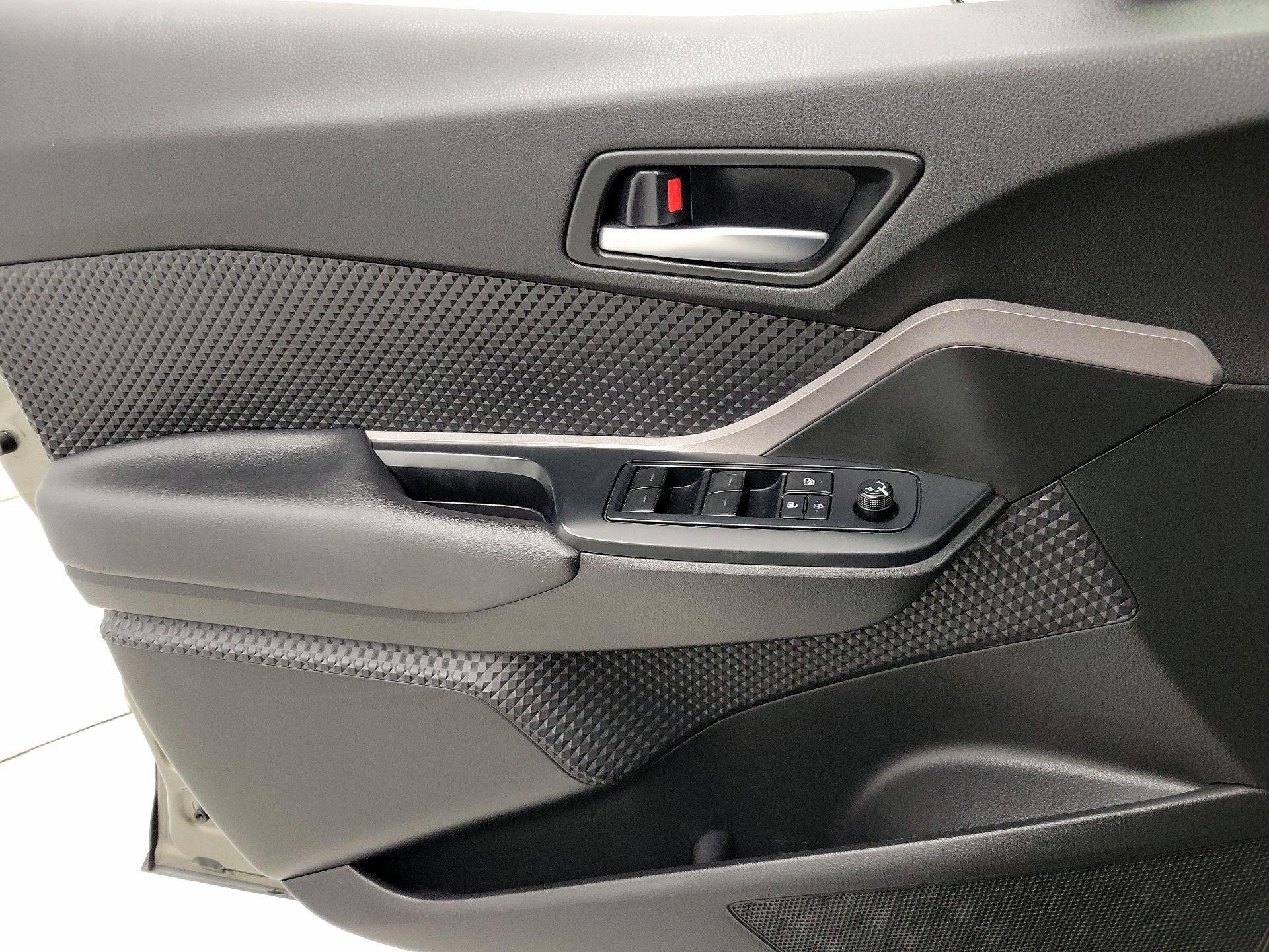 Thumbnail: 2021 Toyota C-HR - 12