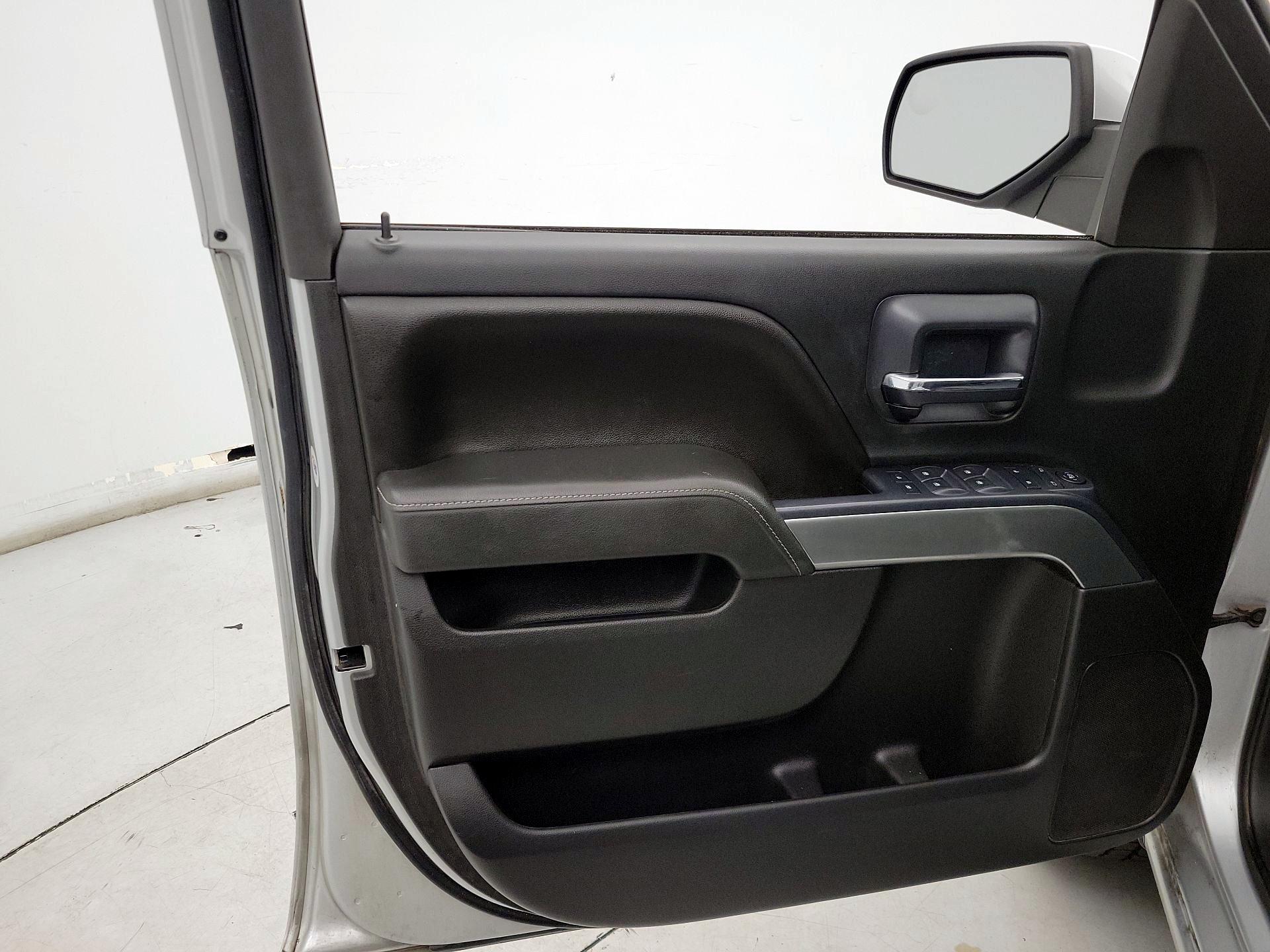 Thumbnail: 2015 Chevrolet Silverado 1500 - 12