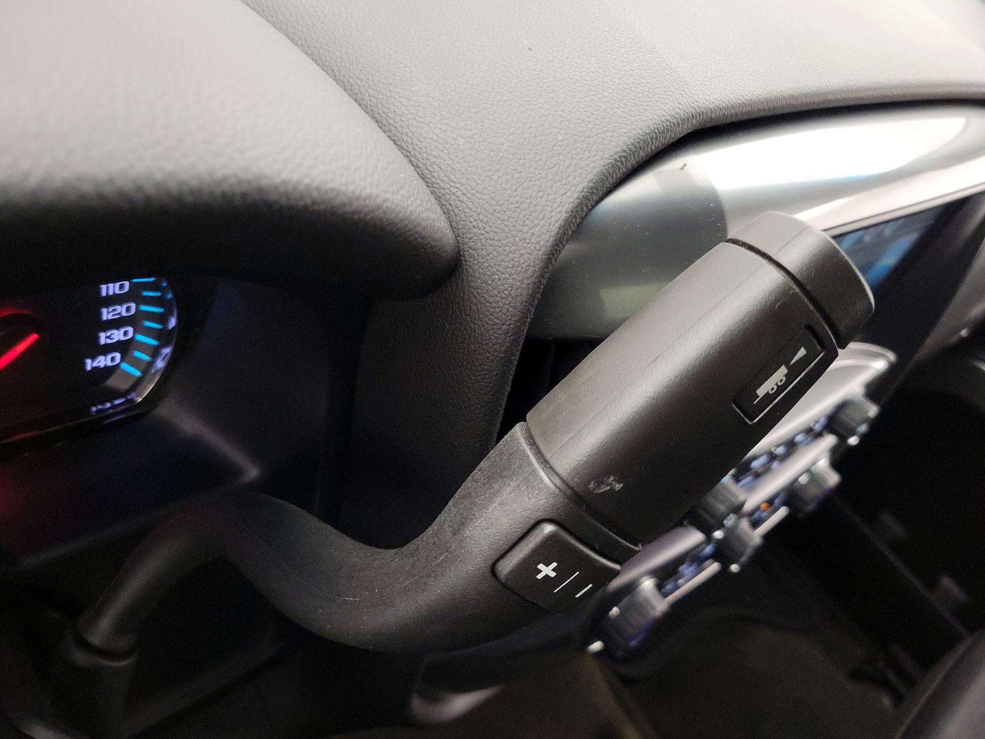 Thumbnail: 2015 Chevrolet Silverado 1500 - 17