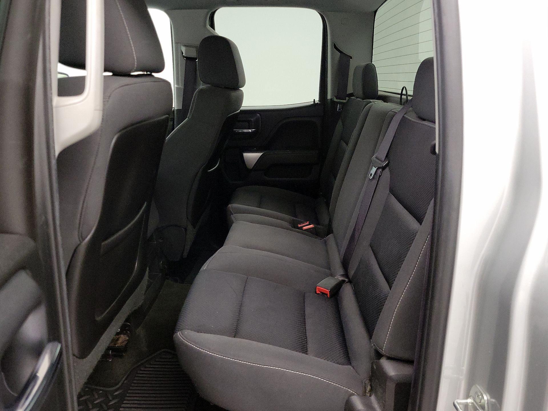 Thumbnail: 2015 Chevrolet Silverado 1500 - 19