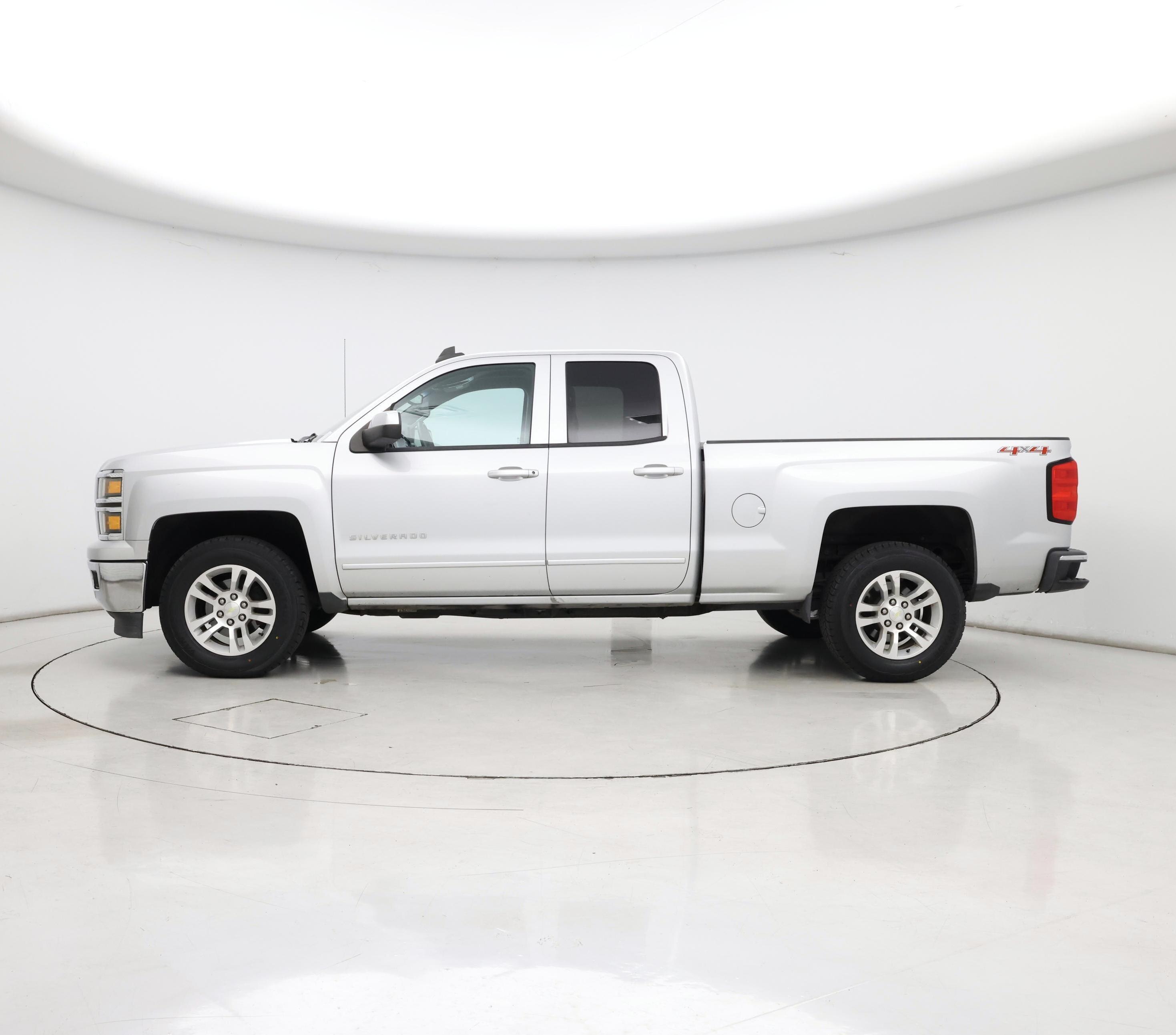 Thumbnail: 2015 Chevrolet Silverado 1500 - 3