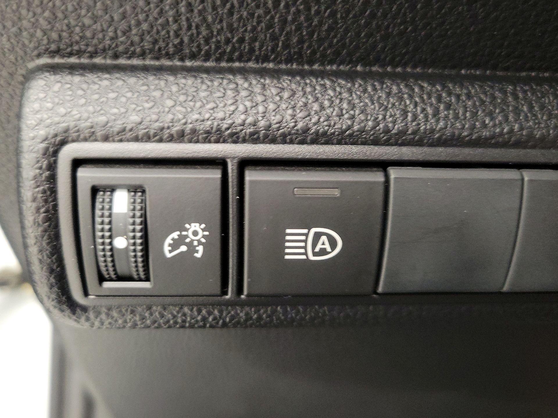 Thumbnail: 2022 Toyota Corolla - 13