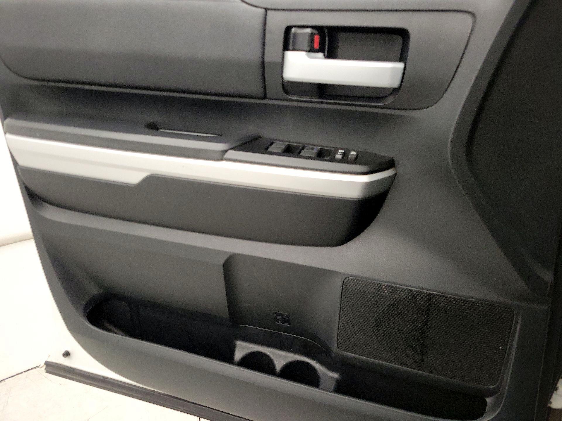 Thumbnail: 2017 Toyota Tundra - 12