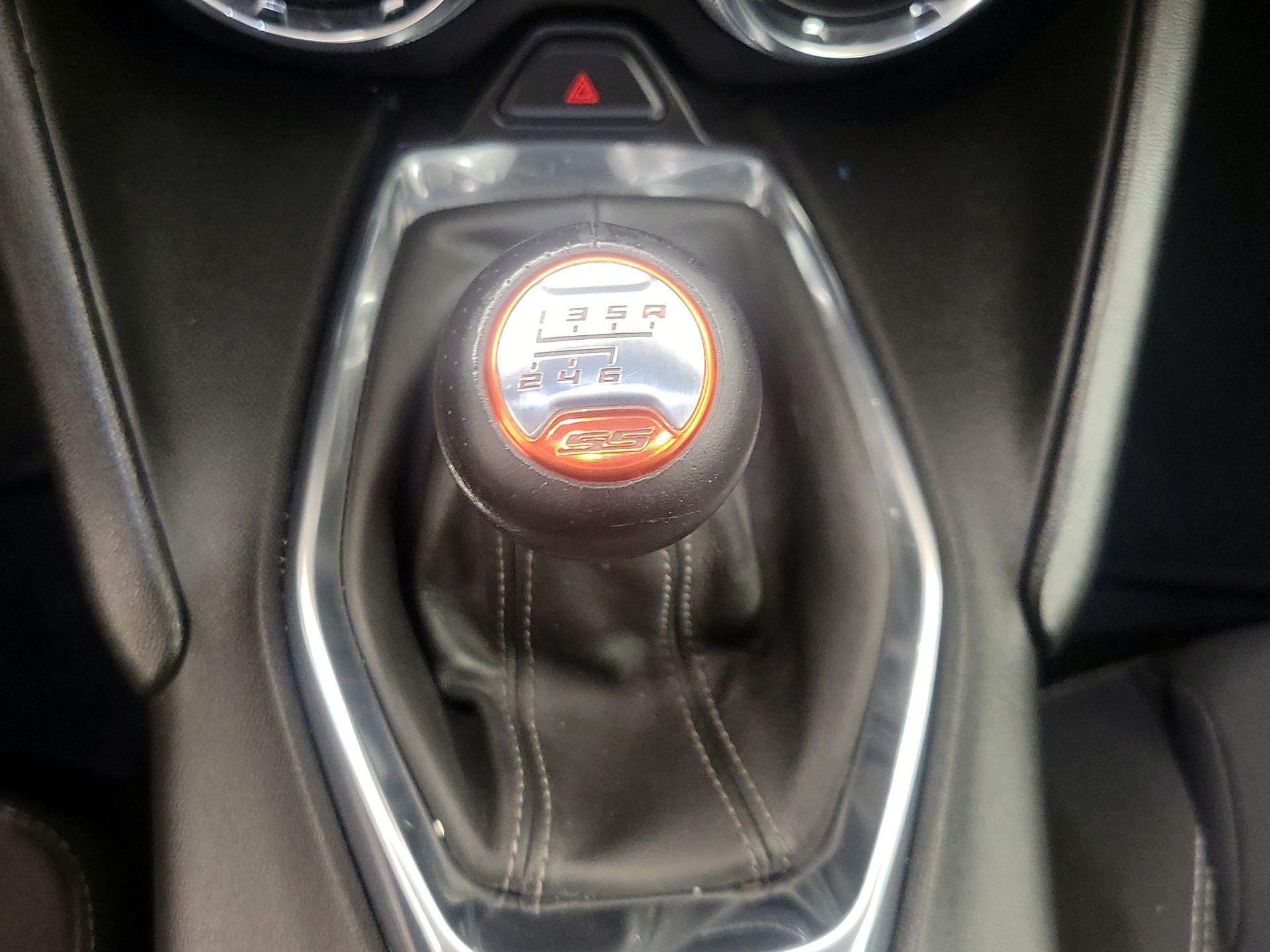 Thumbnail: 2019 Chevrolet Camaro - 16