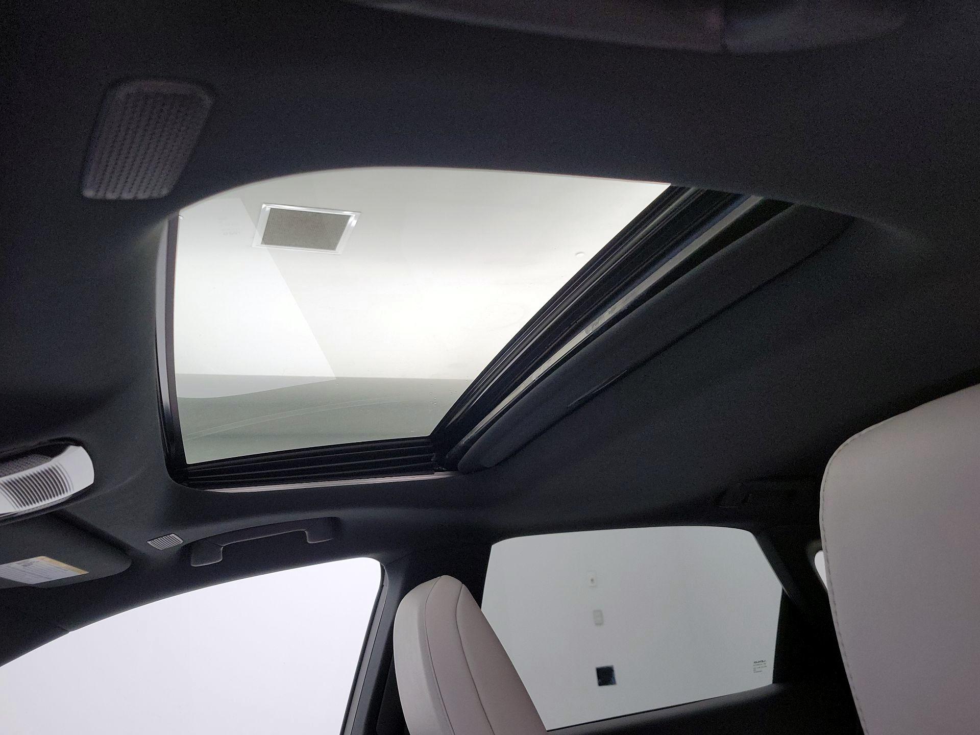 Thumbnail: 2023 Lexus RX - 19