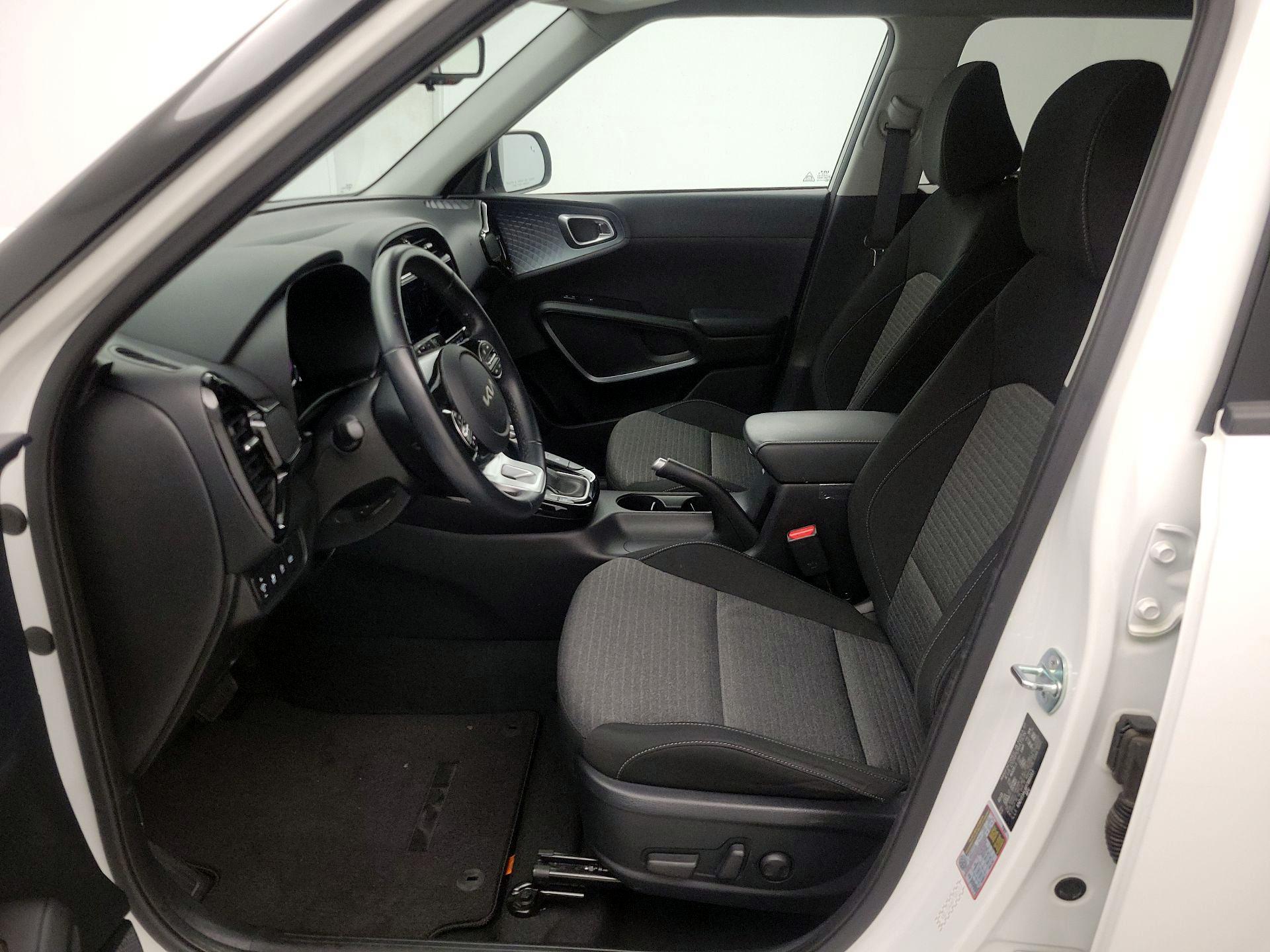 Thumbnail: 2023 Kia Soul - 11