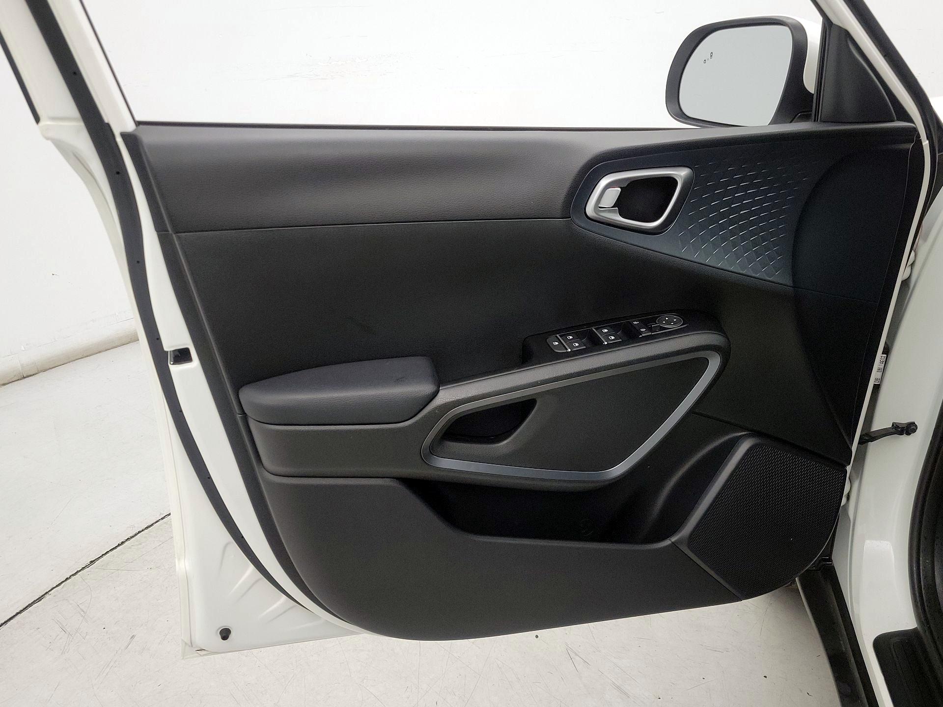 Thumbnail: 2023 Kia Soul - 12