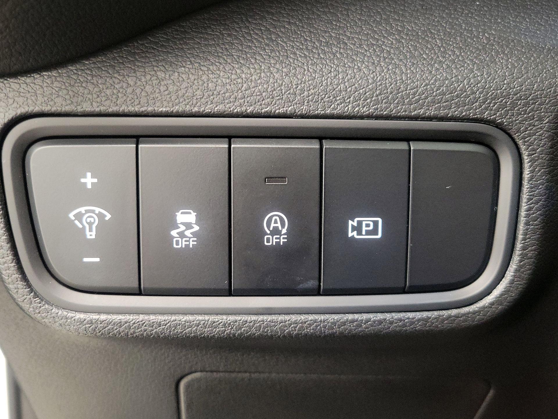 Thumbnail: 2023 Kia Soul - 13