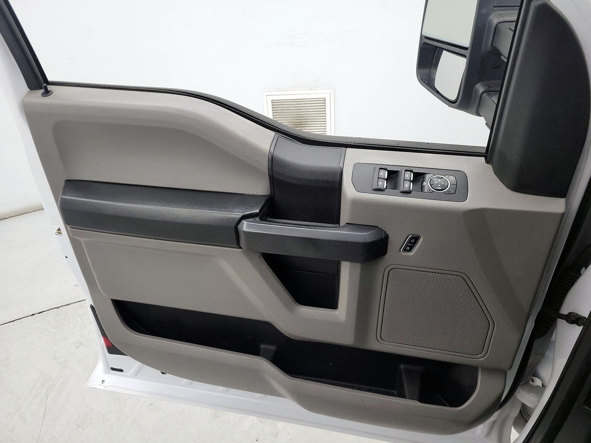 Thumbnail: 2016 Ford F-150 - 12