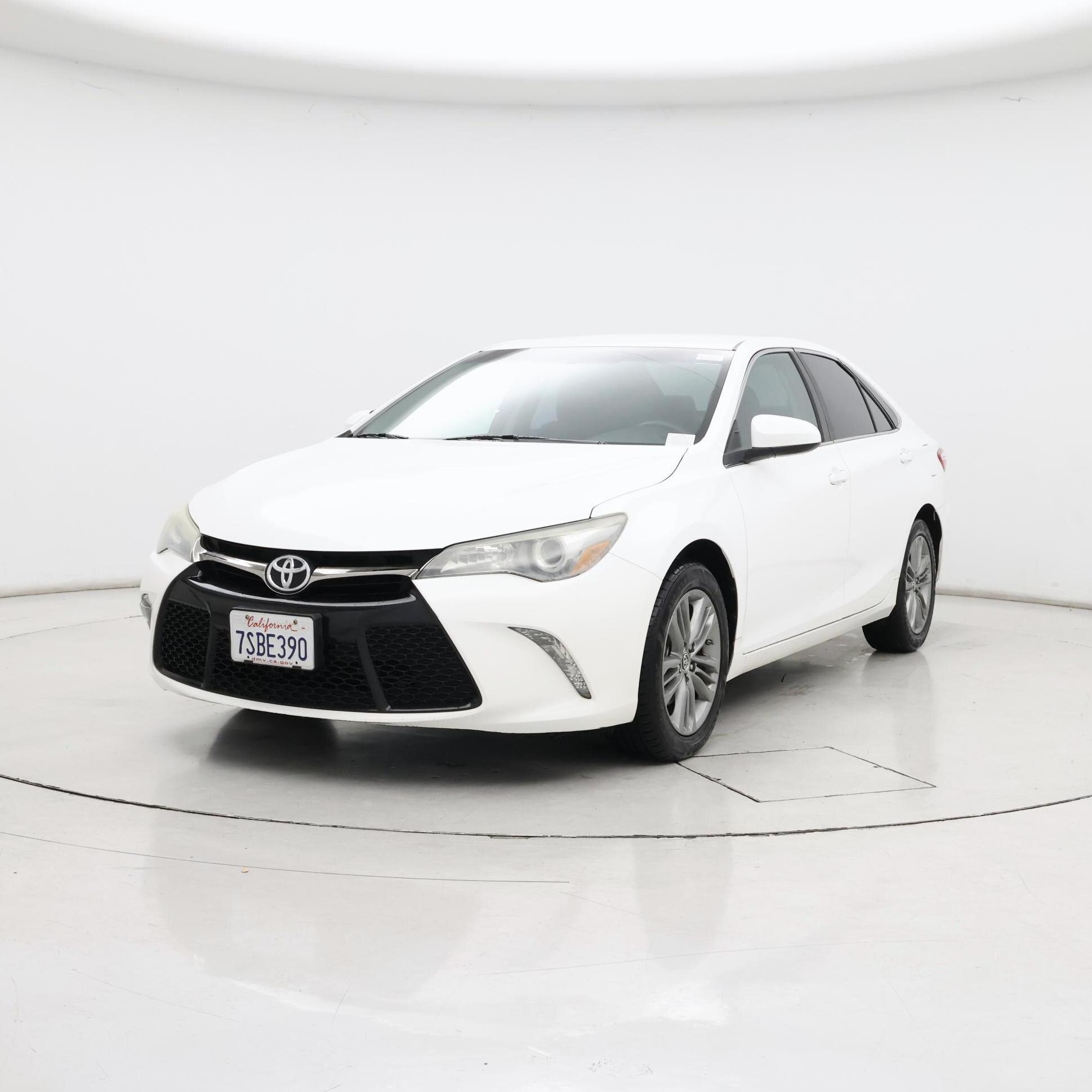 Thumbnail: 2016 Toyota Camry - 4