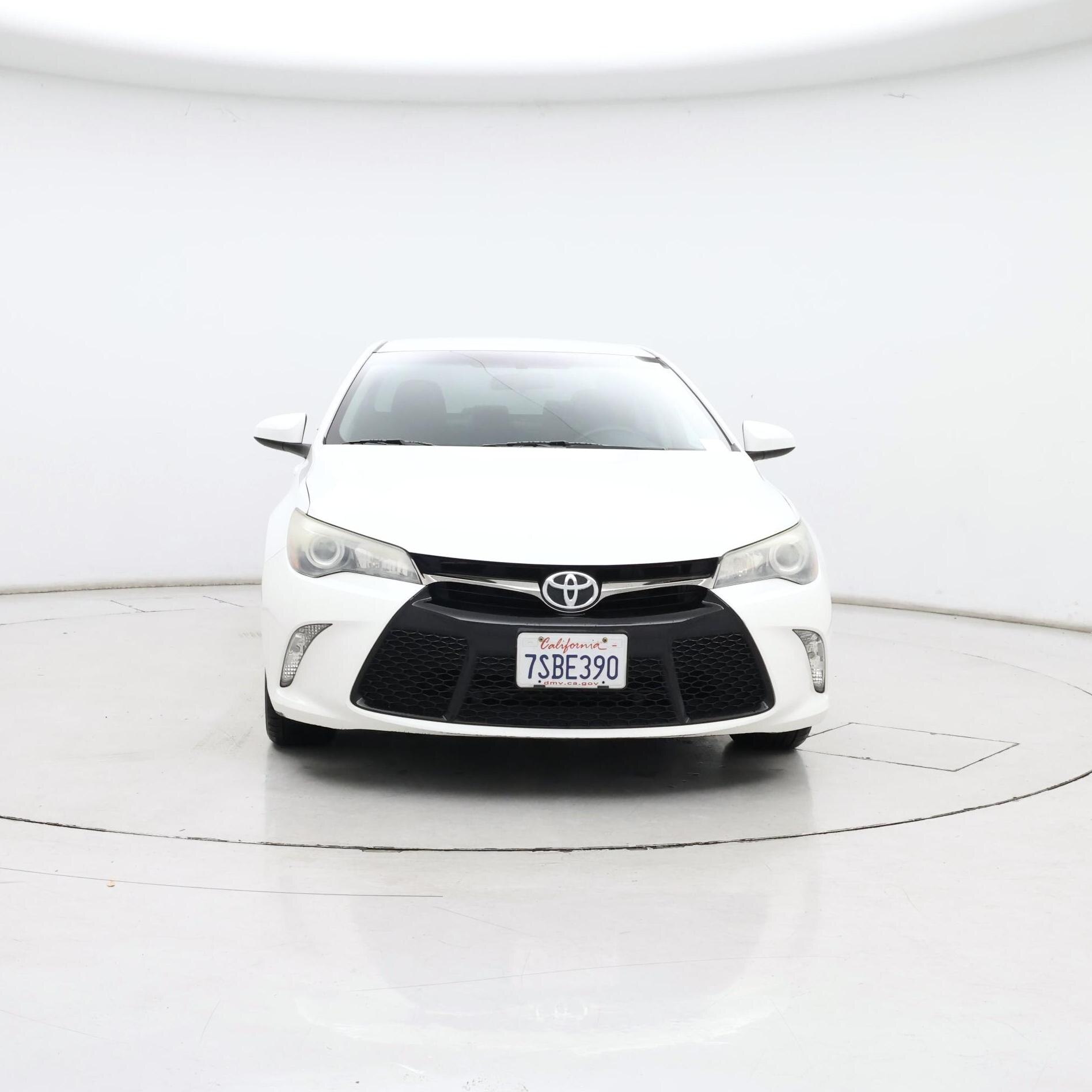 Thumbnail: 2016 Toyota Camry - 5