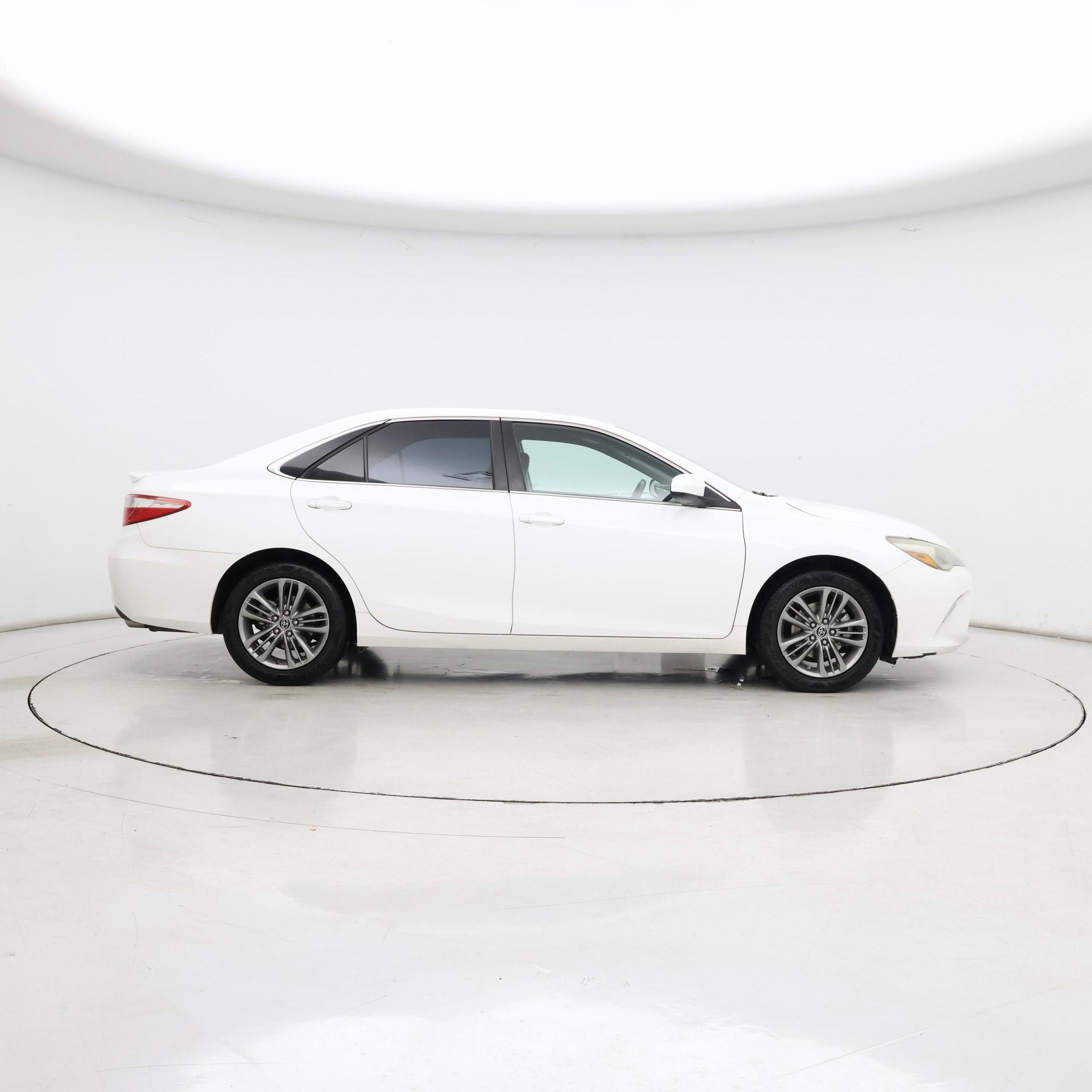 Thumbnail: 2016 Toyota Camry - 7