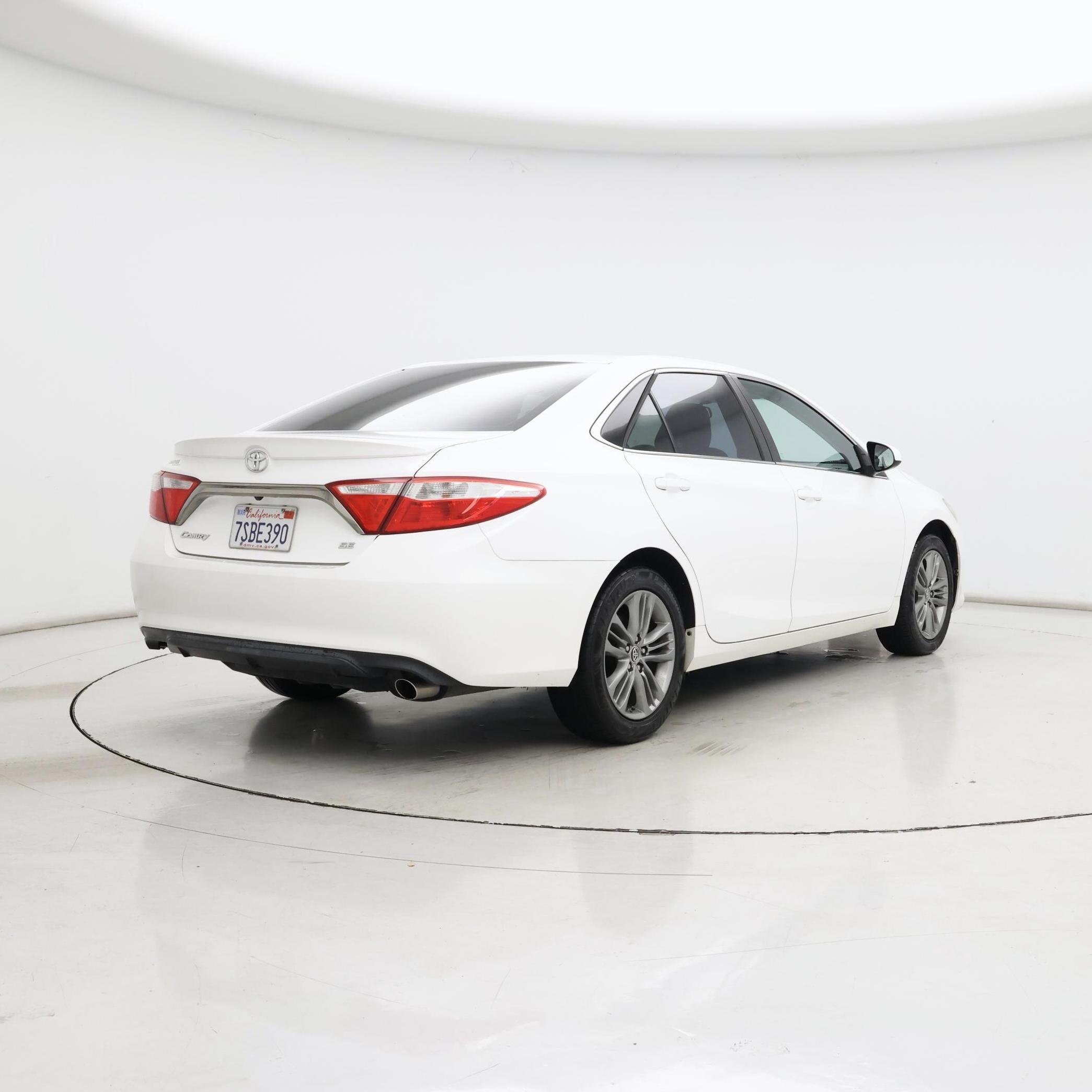 Thumbnail: 2016 Toyota Camry - 8